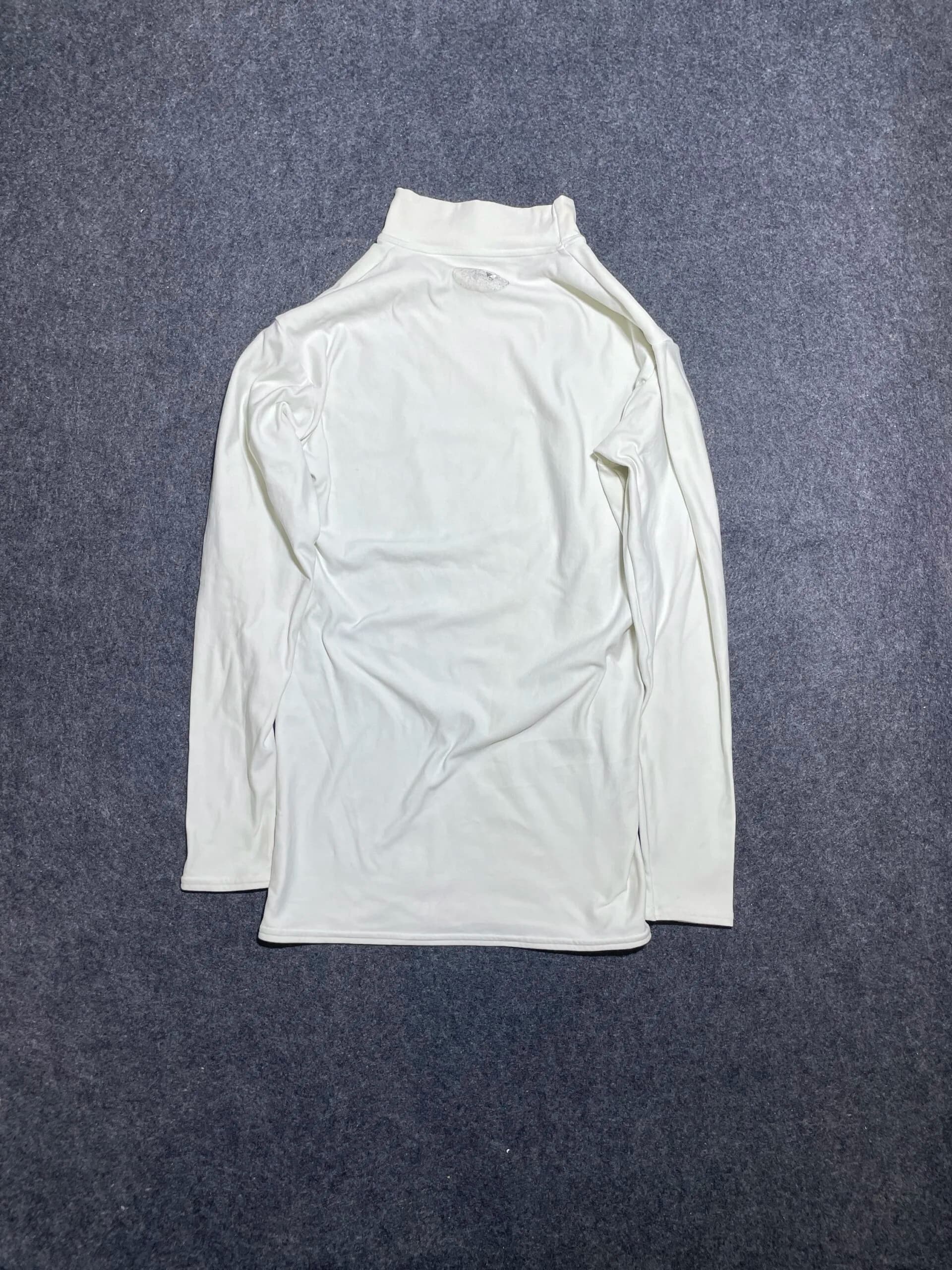 Under Armour thrift compression wear India back view