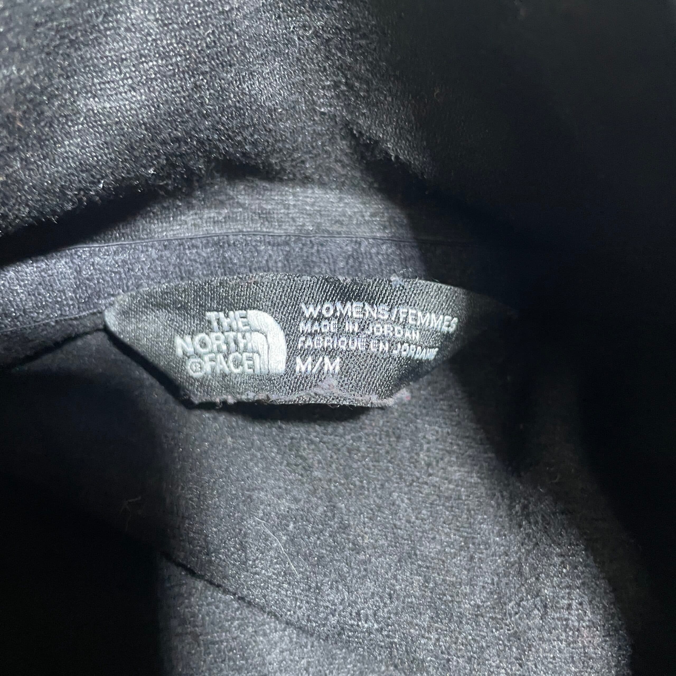 The North Face thrift t-shirt India close-up