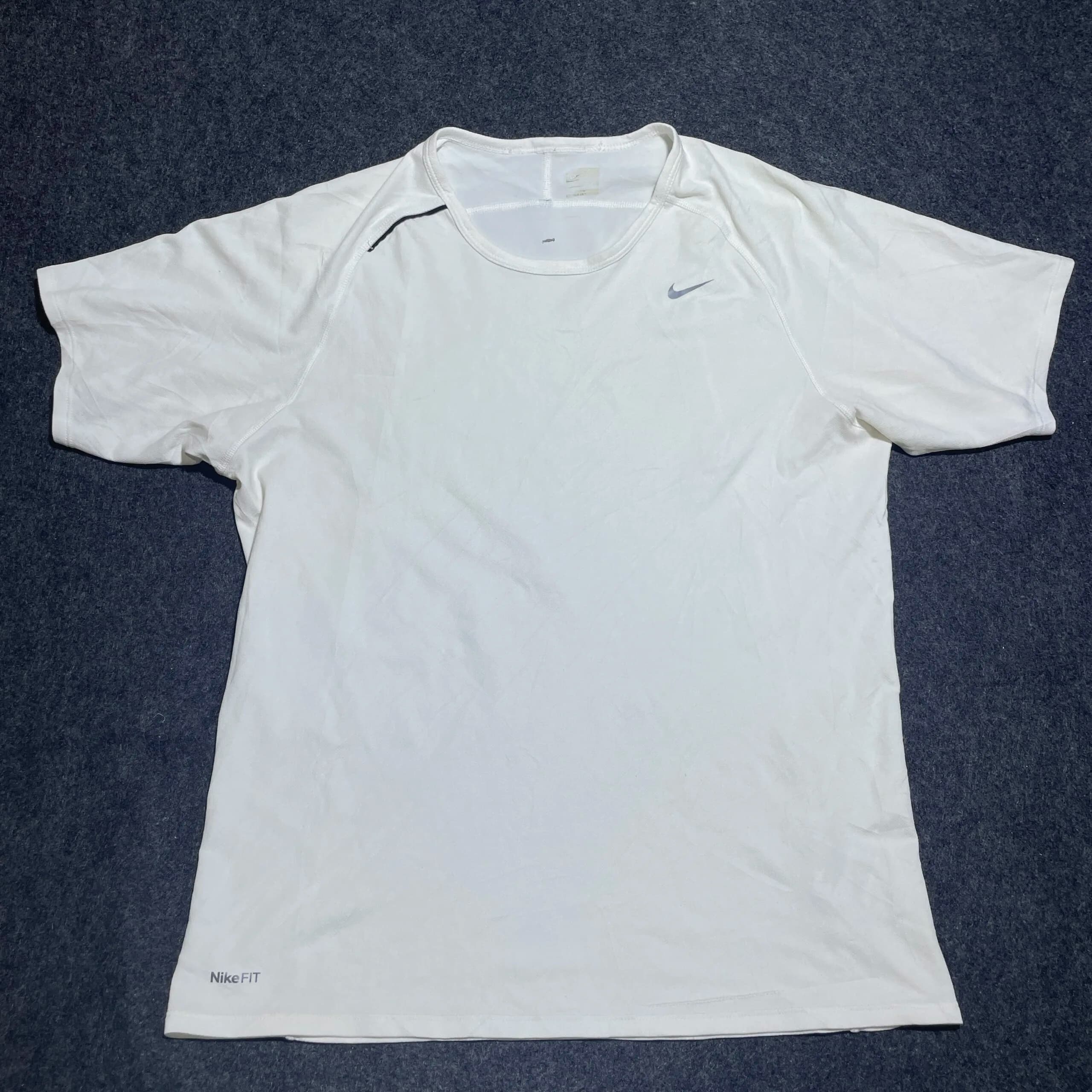 Nike thrift t-shirt India
