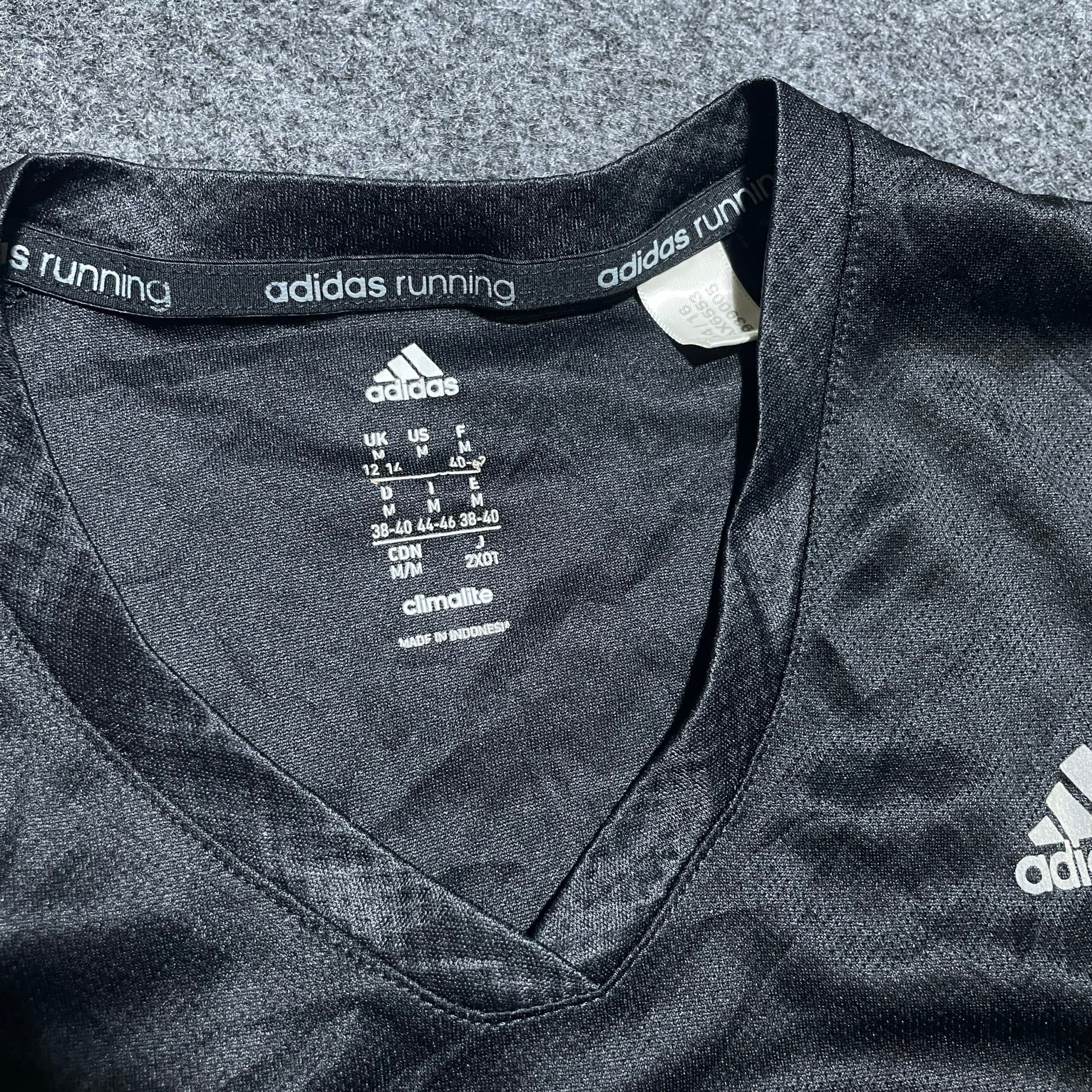 Adidas Climalite thrift t-shirt India detail view