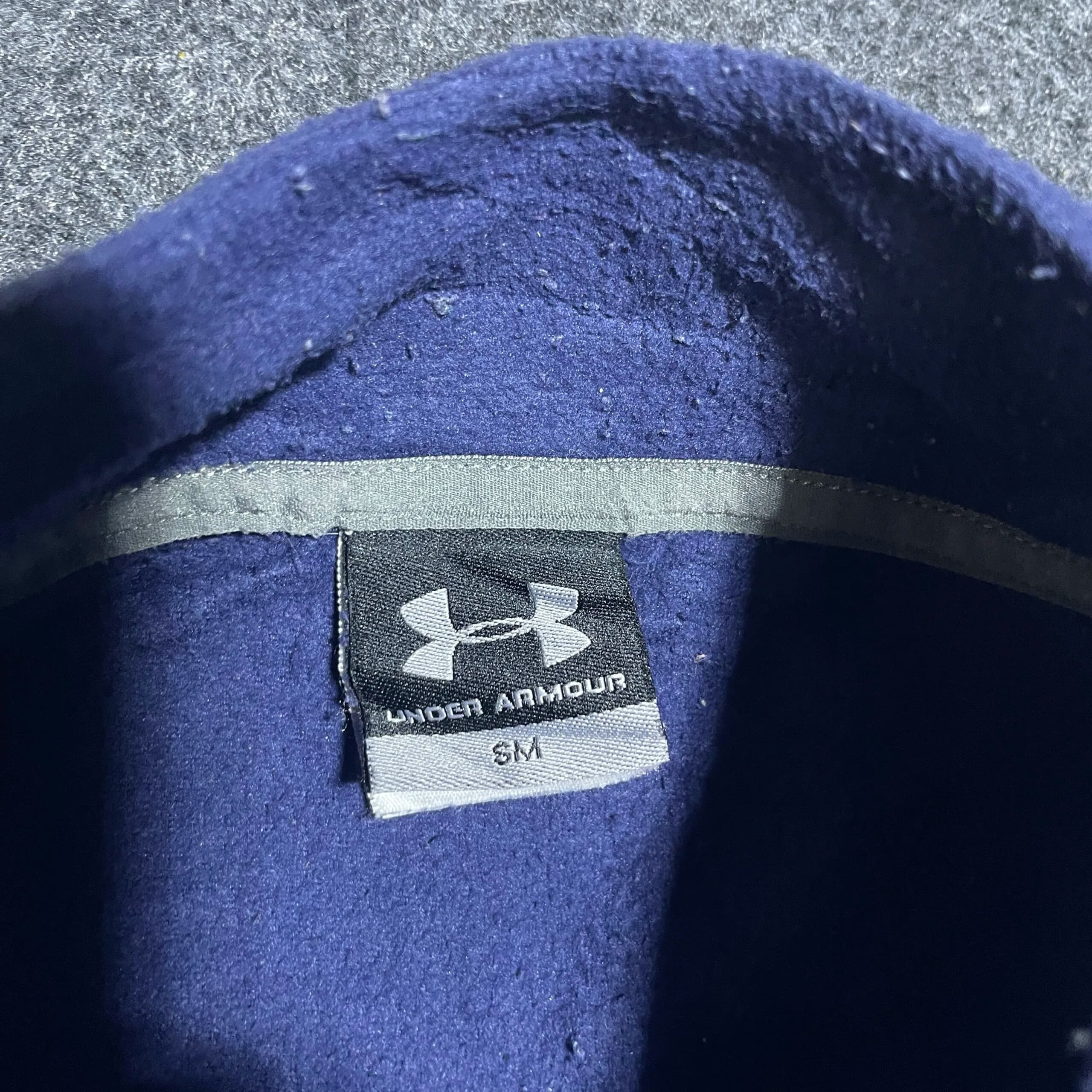 Under Armour thrift fleece jacket India close-up