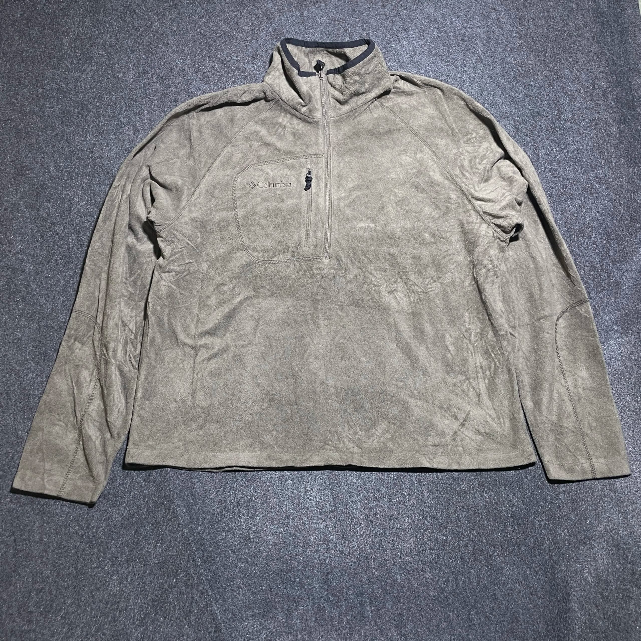 Columbia thrift fleece jacket India back view