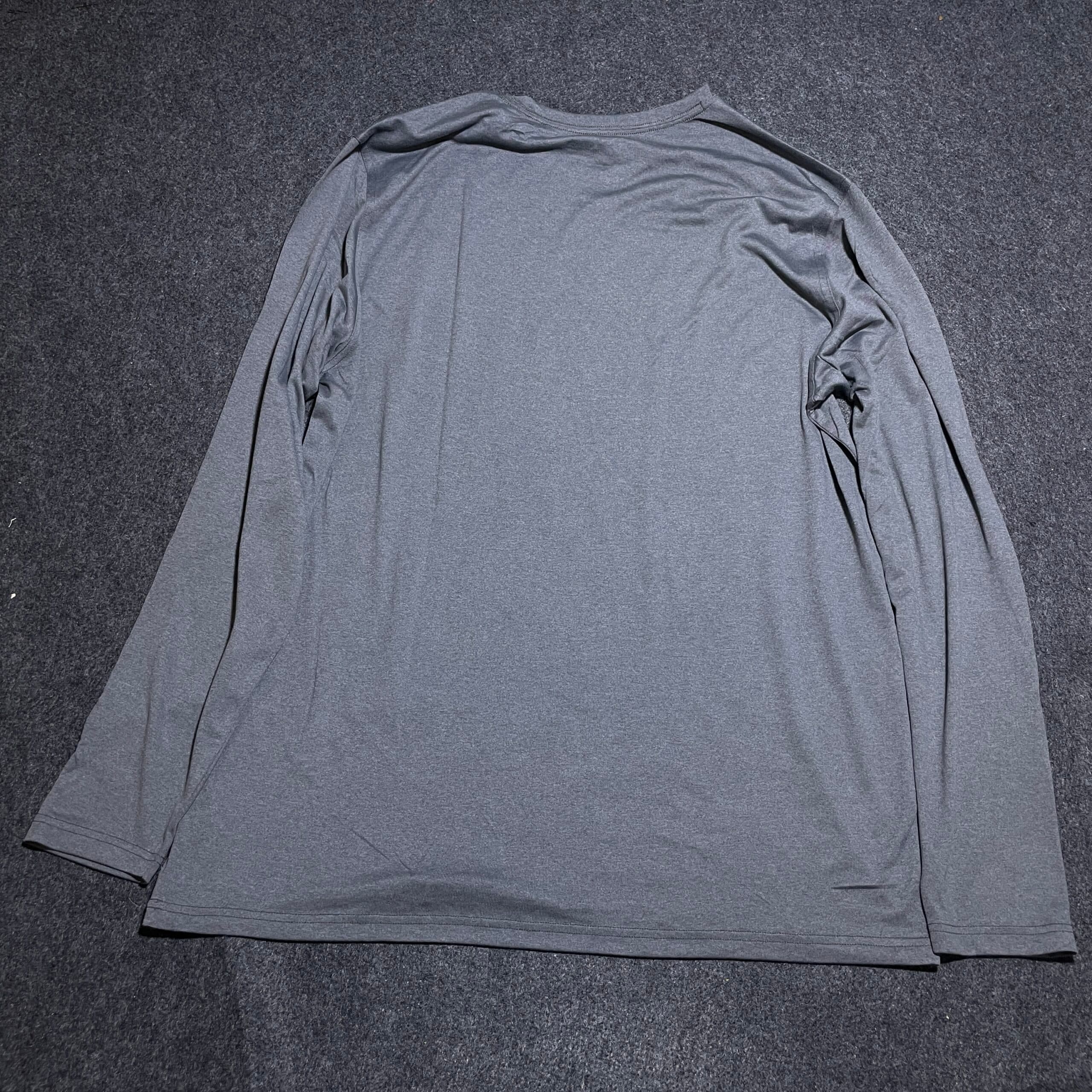 New Balance thrift t-shirt India detail view