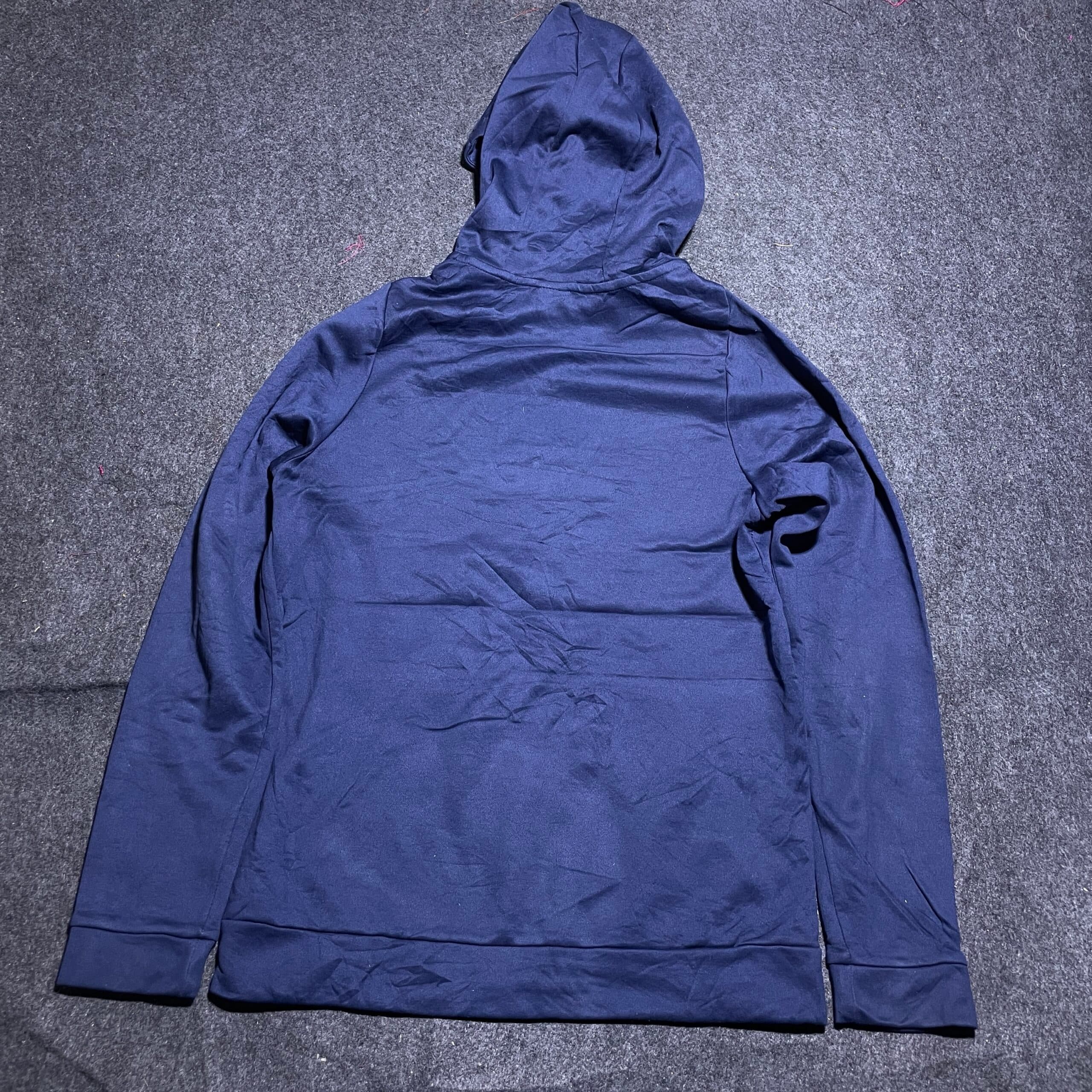 Nike thrift hoodie India detail view