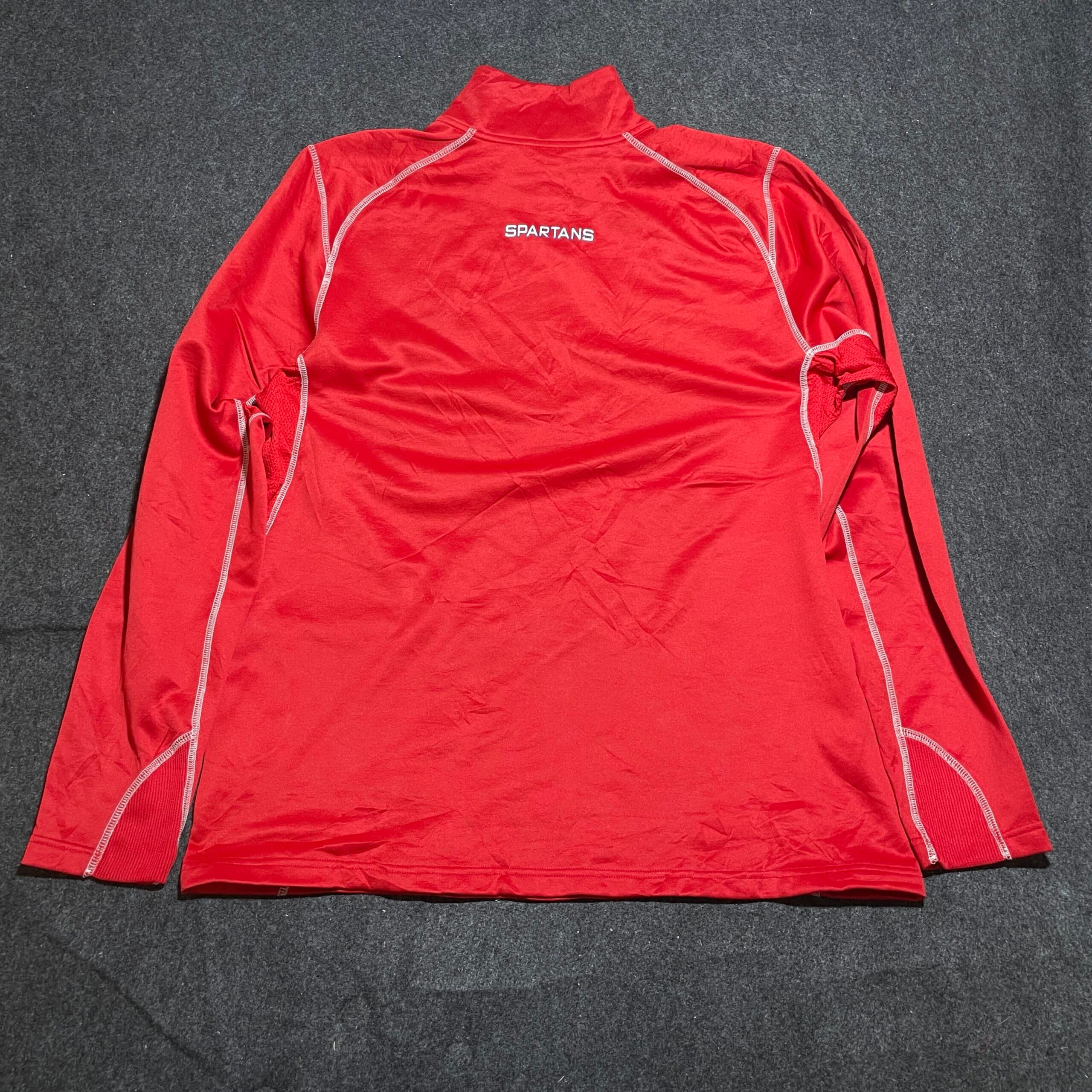 Nike thrift t-shirt India detail view