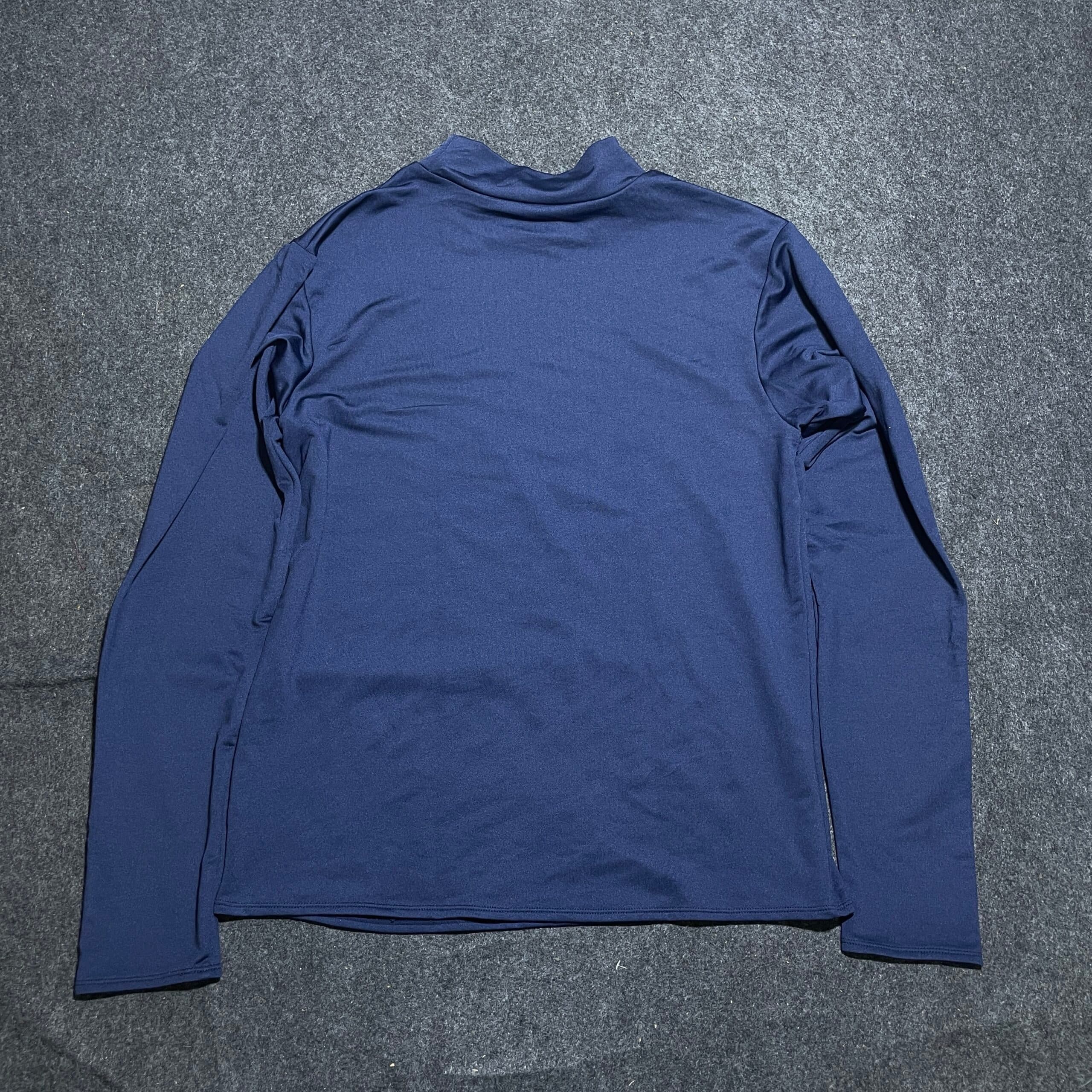 Reebok thrift compression wear India detail view