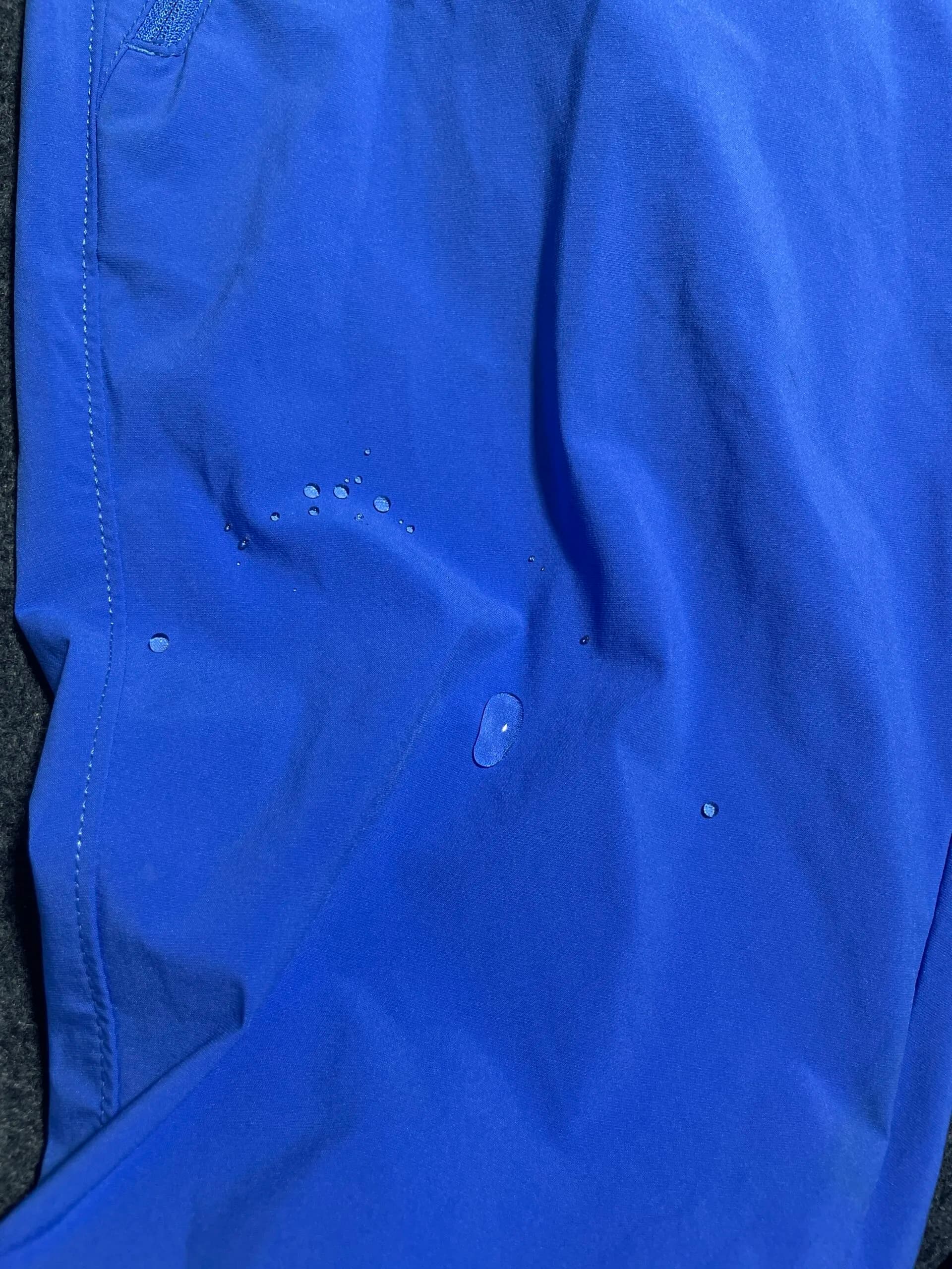Columbia thrift waterproof jacket India back view