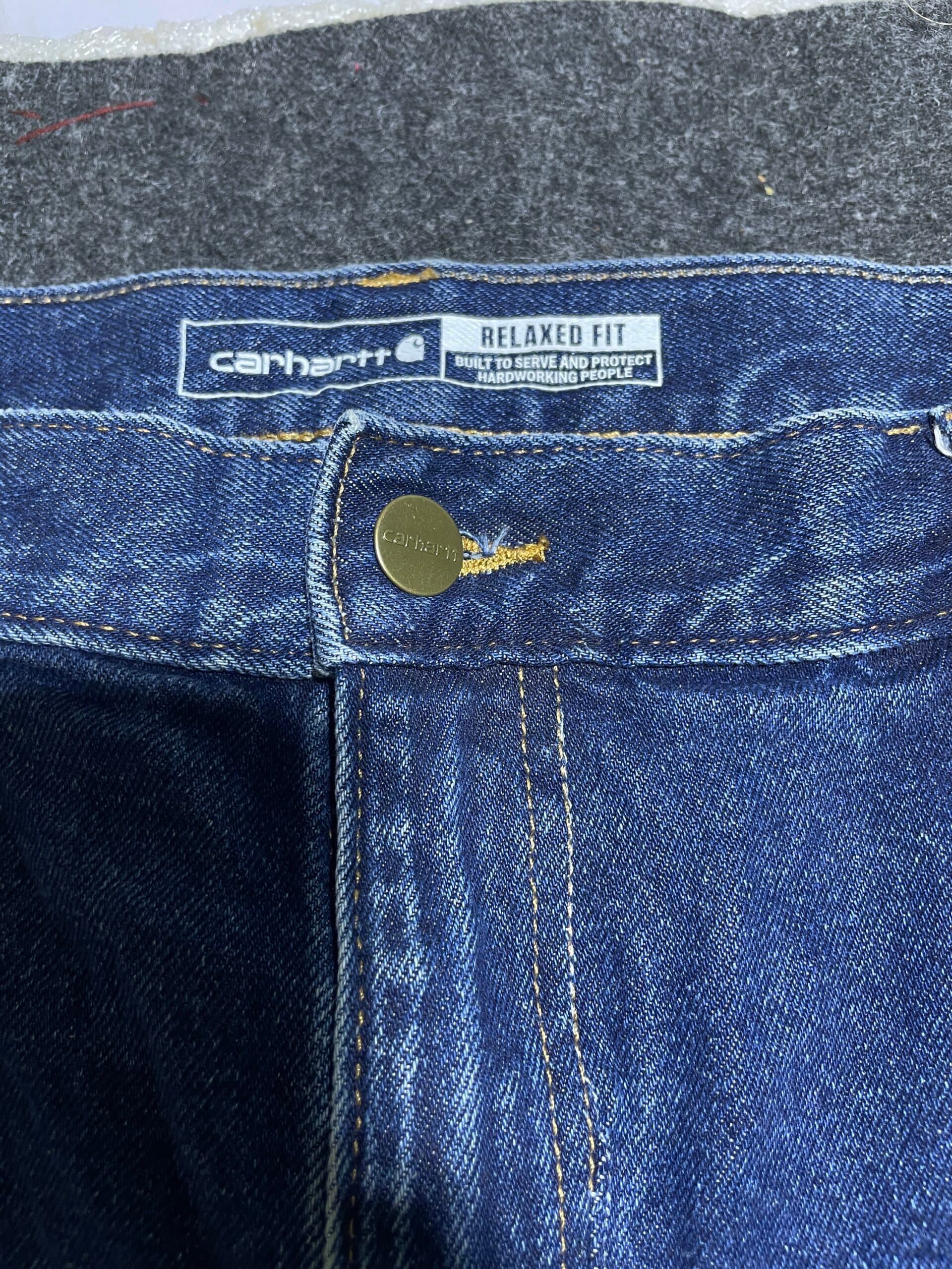 Carhartt thrift jeans India detail view