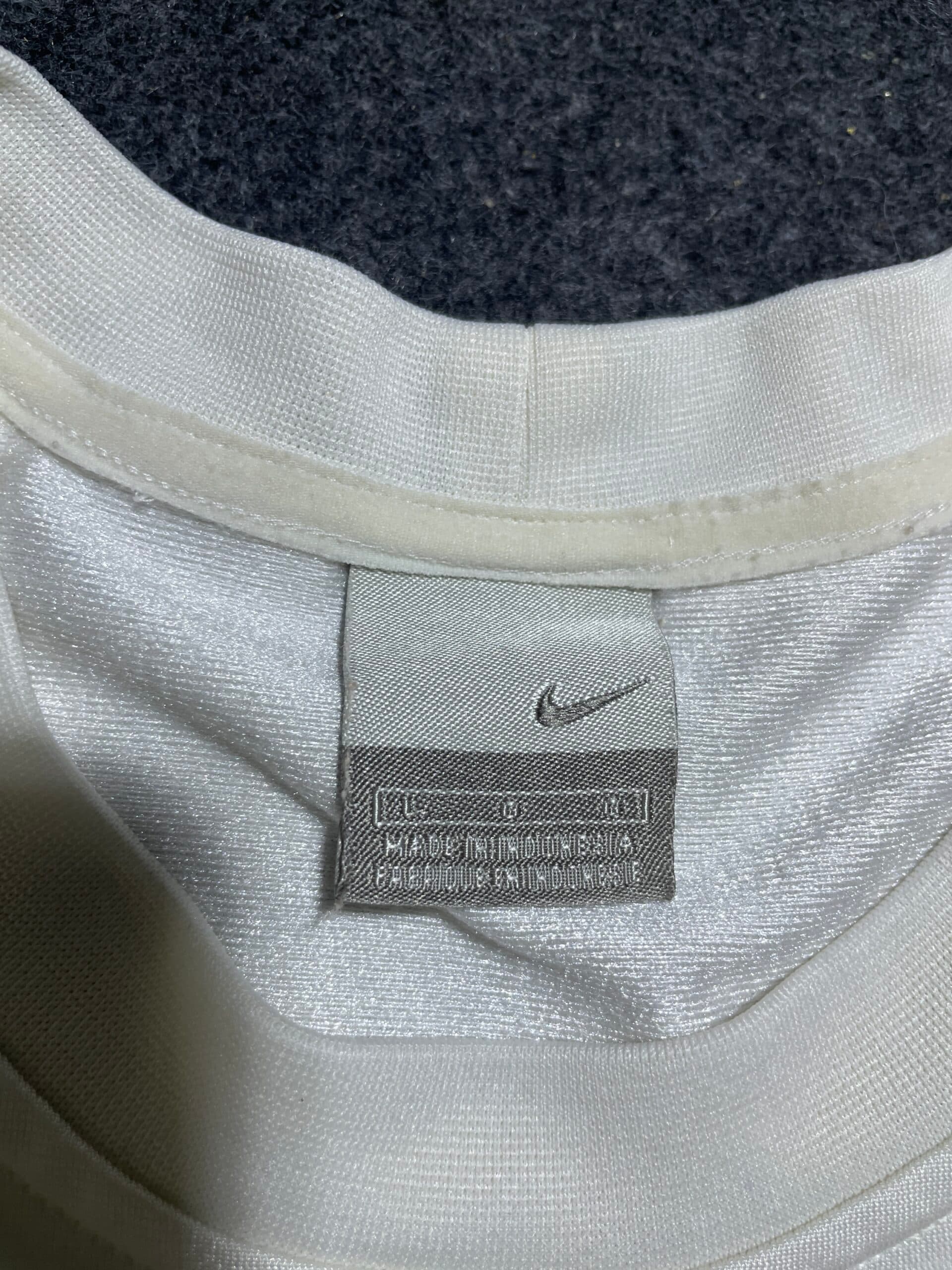 Nike Dri-FIT thrift t-shirt India detail view