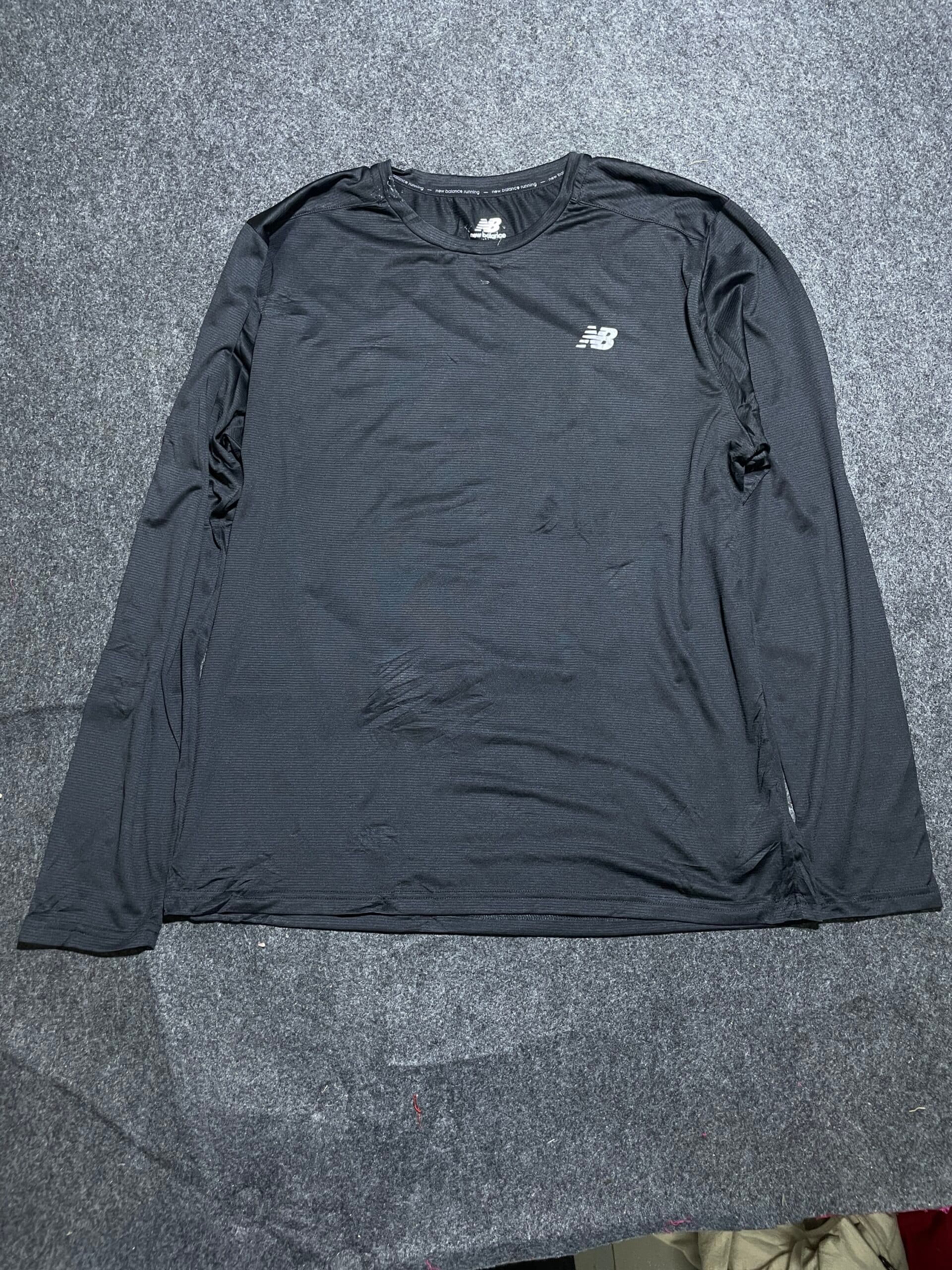 New Balance thrift t-shirt India detail view