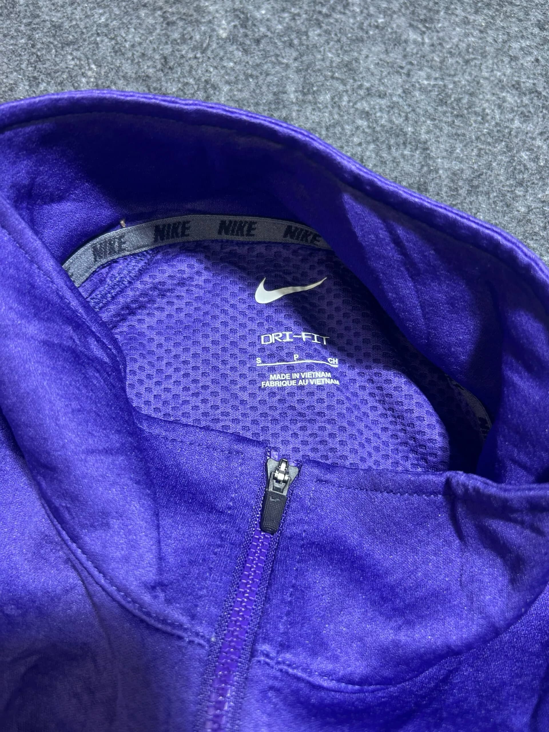 Nike Dri-FIT thrift t-shirt India detail view