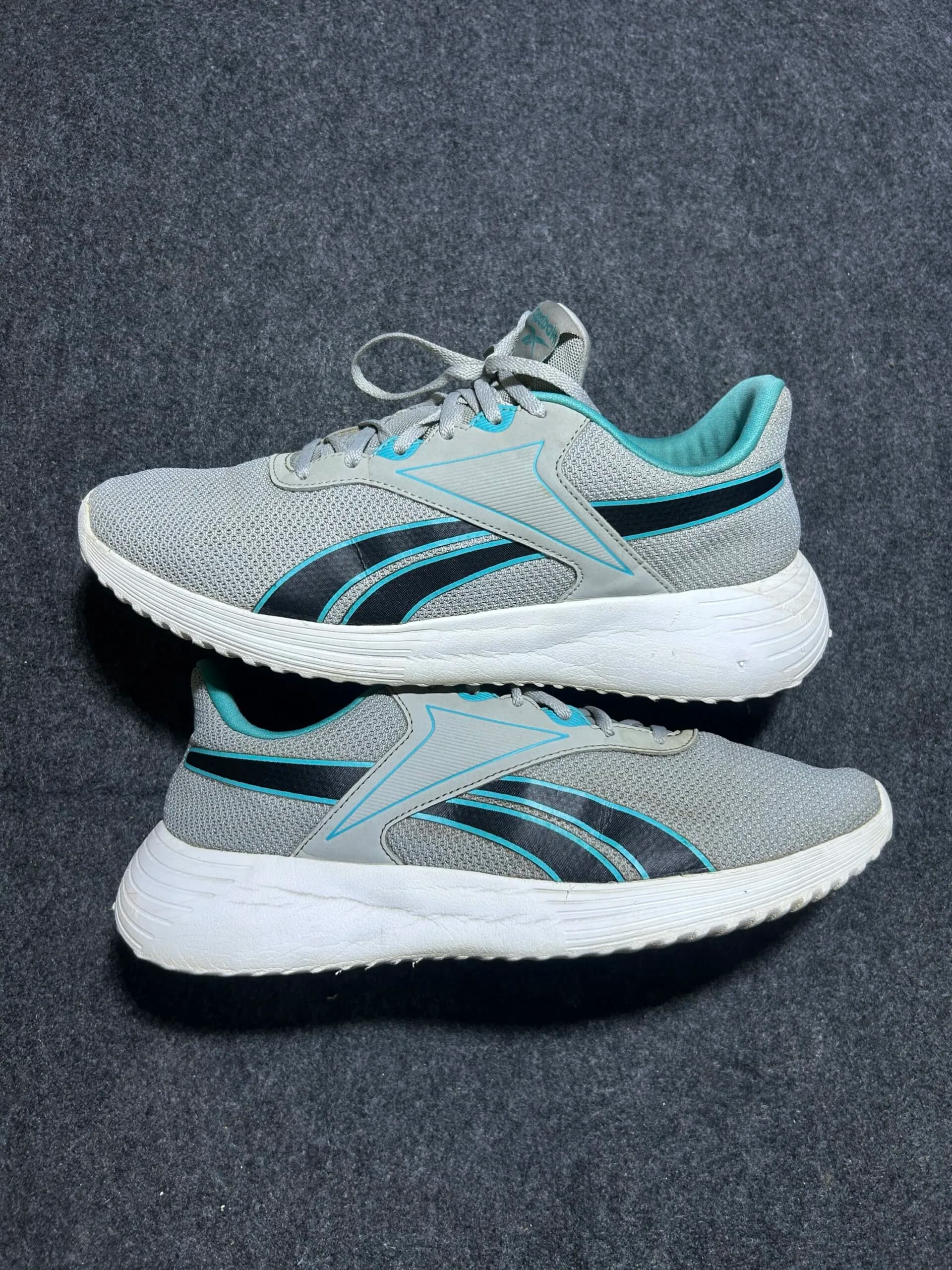 Reebok thrift running shoes India