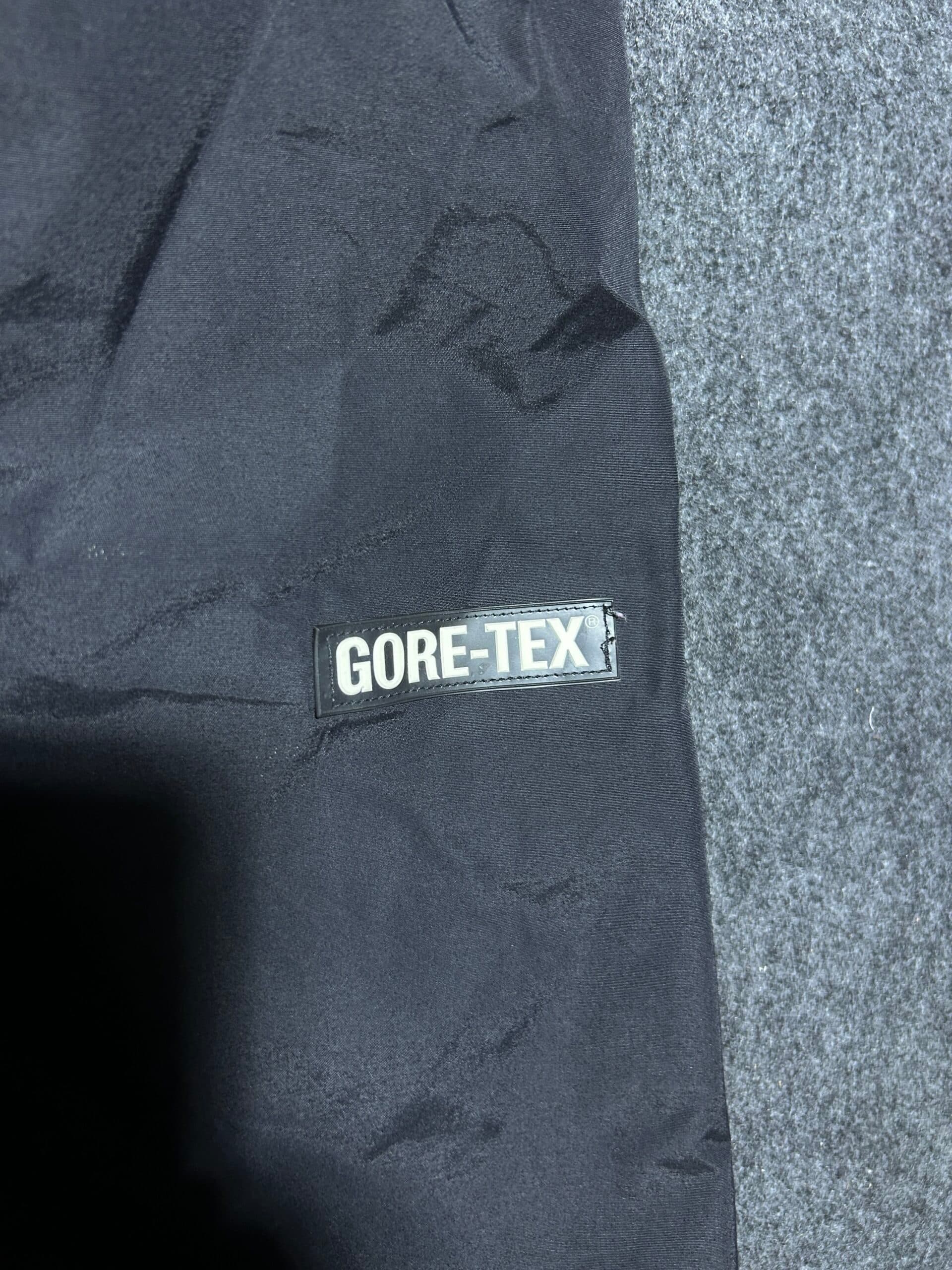 Branded thrift windbreaker jacket India detail view