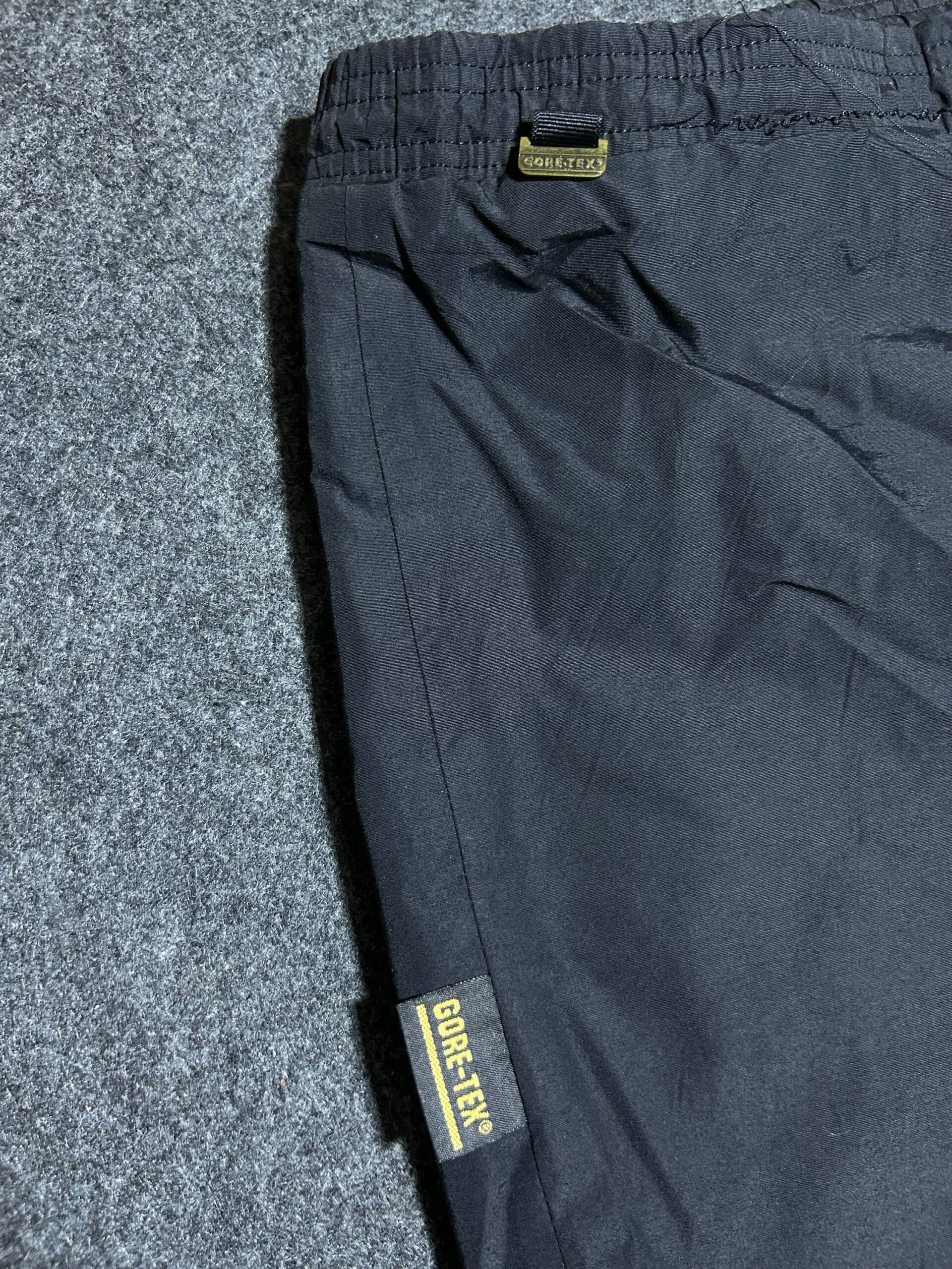 Branded thrift windbreaker jacket India close-up