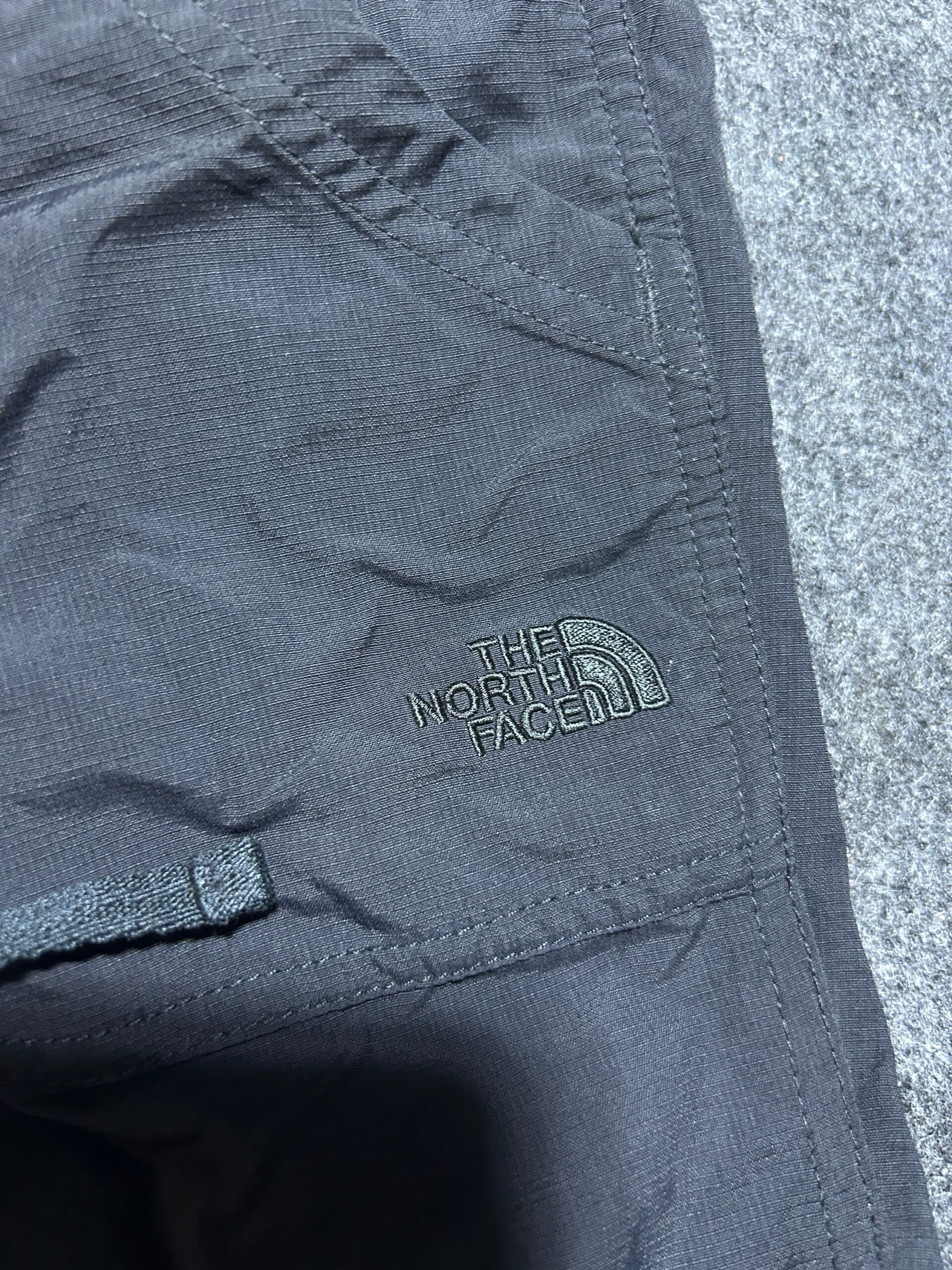 The North Face thrift shorts India detail view