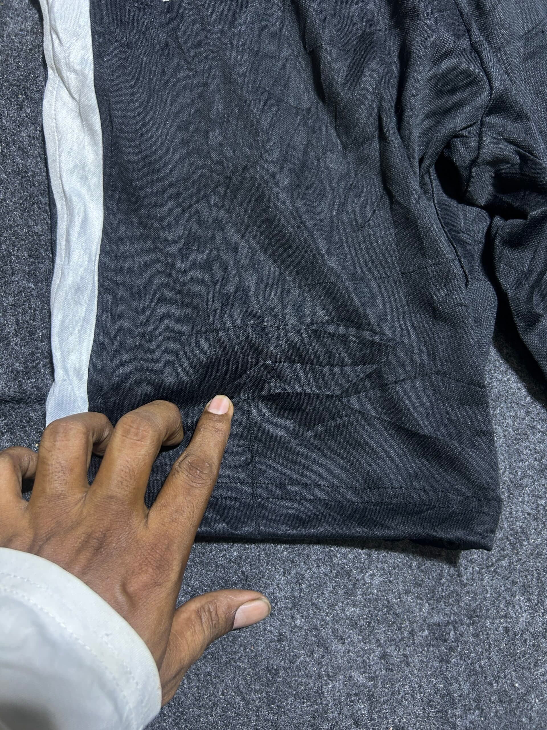 Nike thrift shorts India detail view