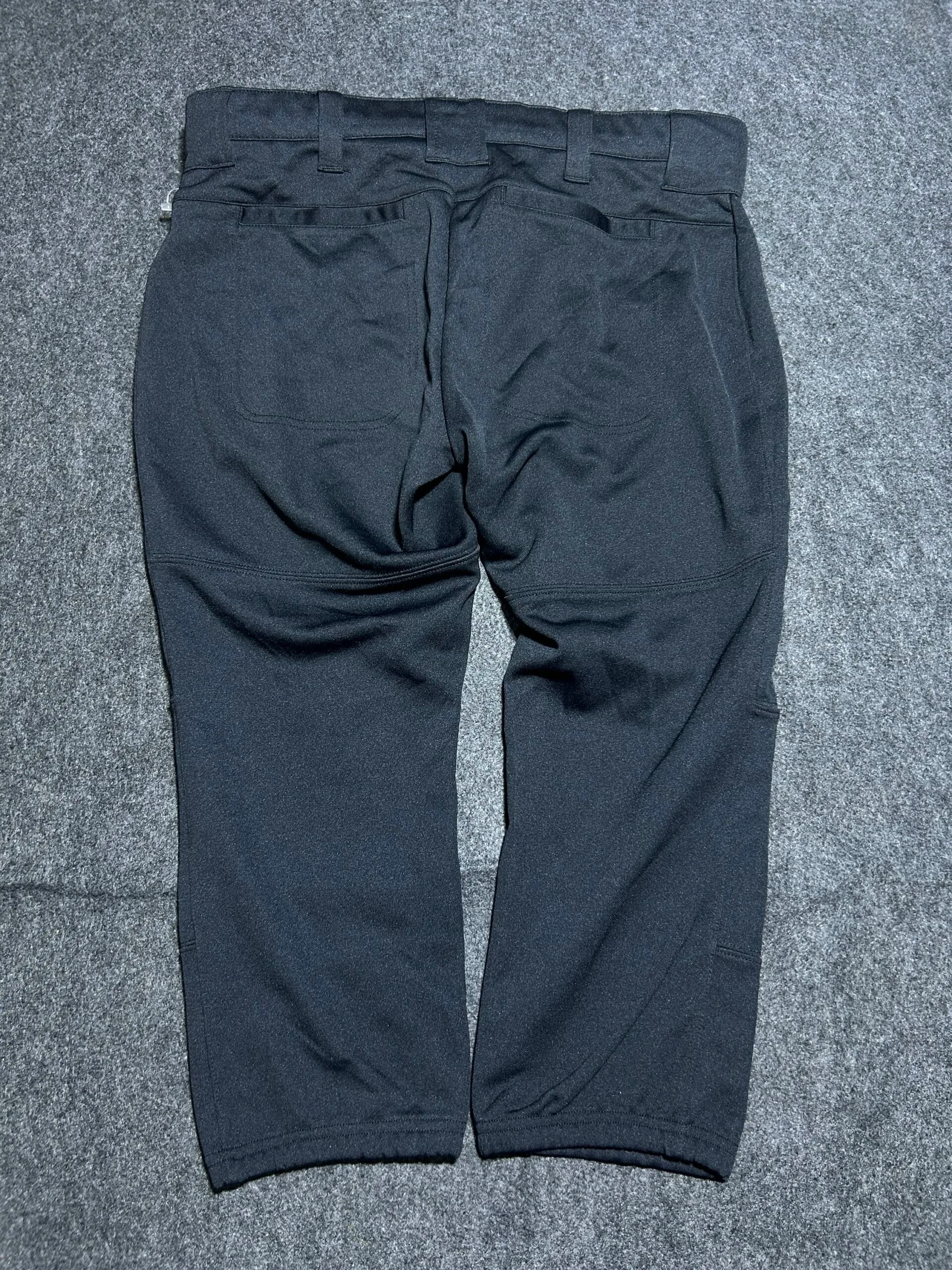 Under Armour thrift pants India back view