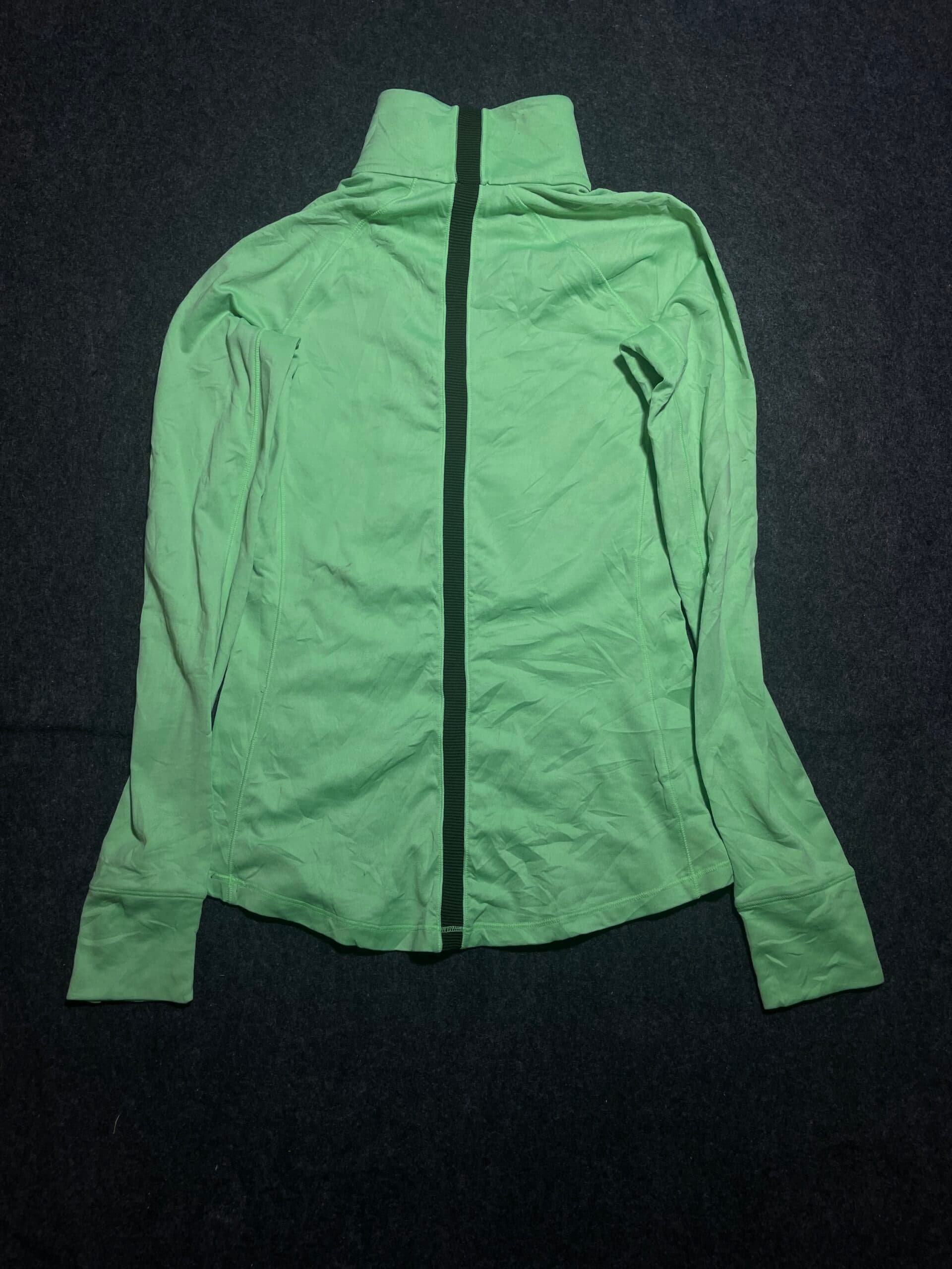 Under Armour ColdGear thrift t-shirt India close-up
