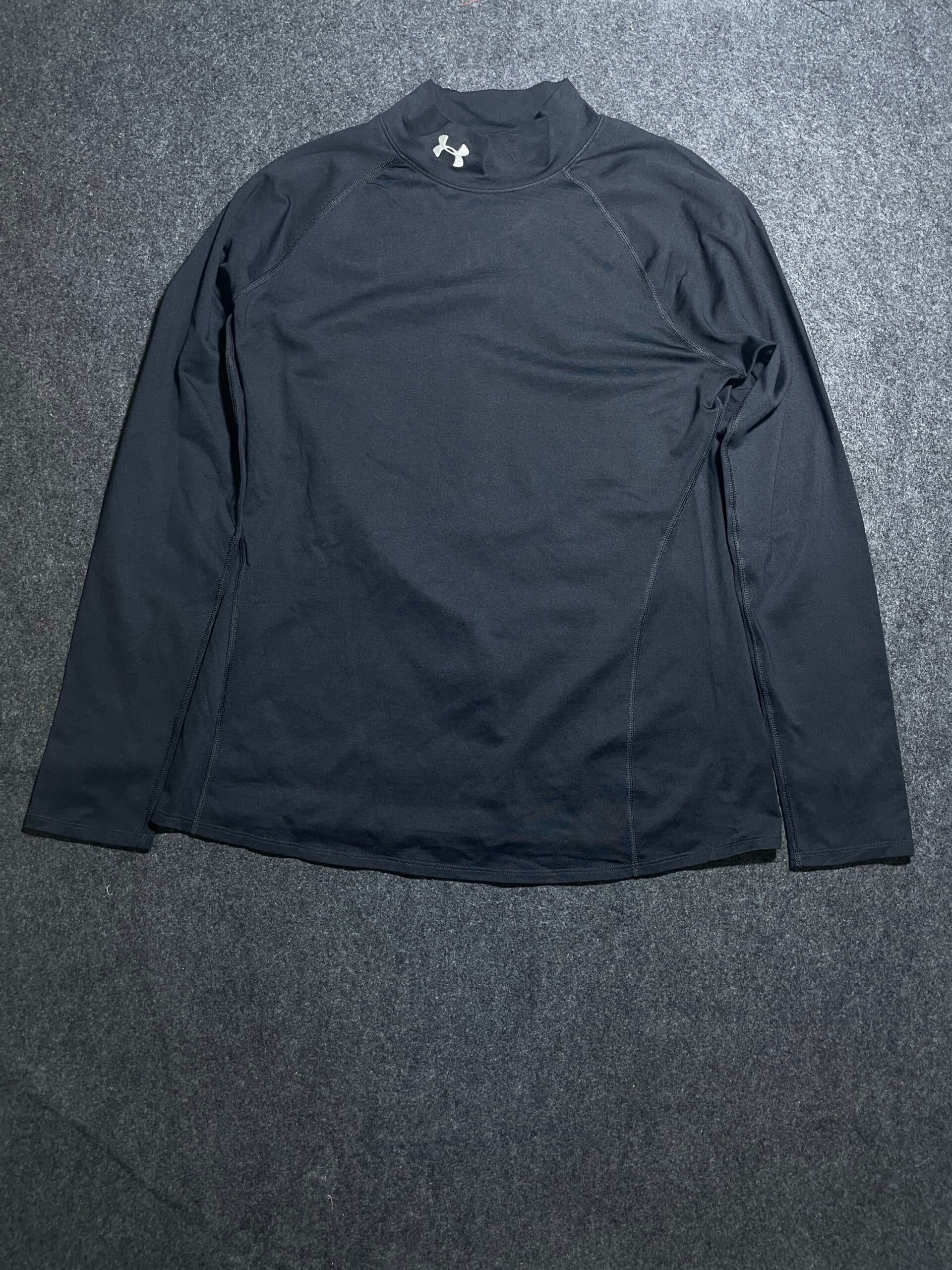 Under Armour ColdGear thrift compression wear India back view