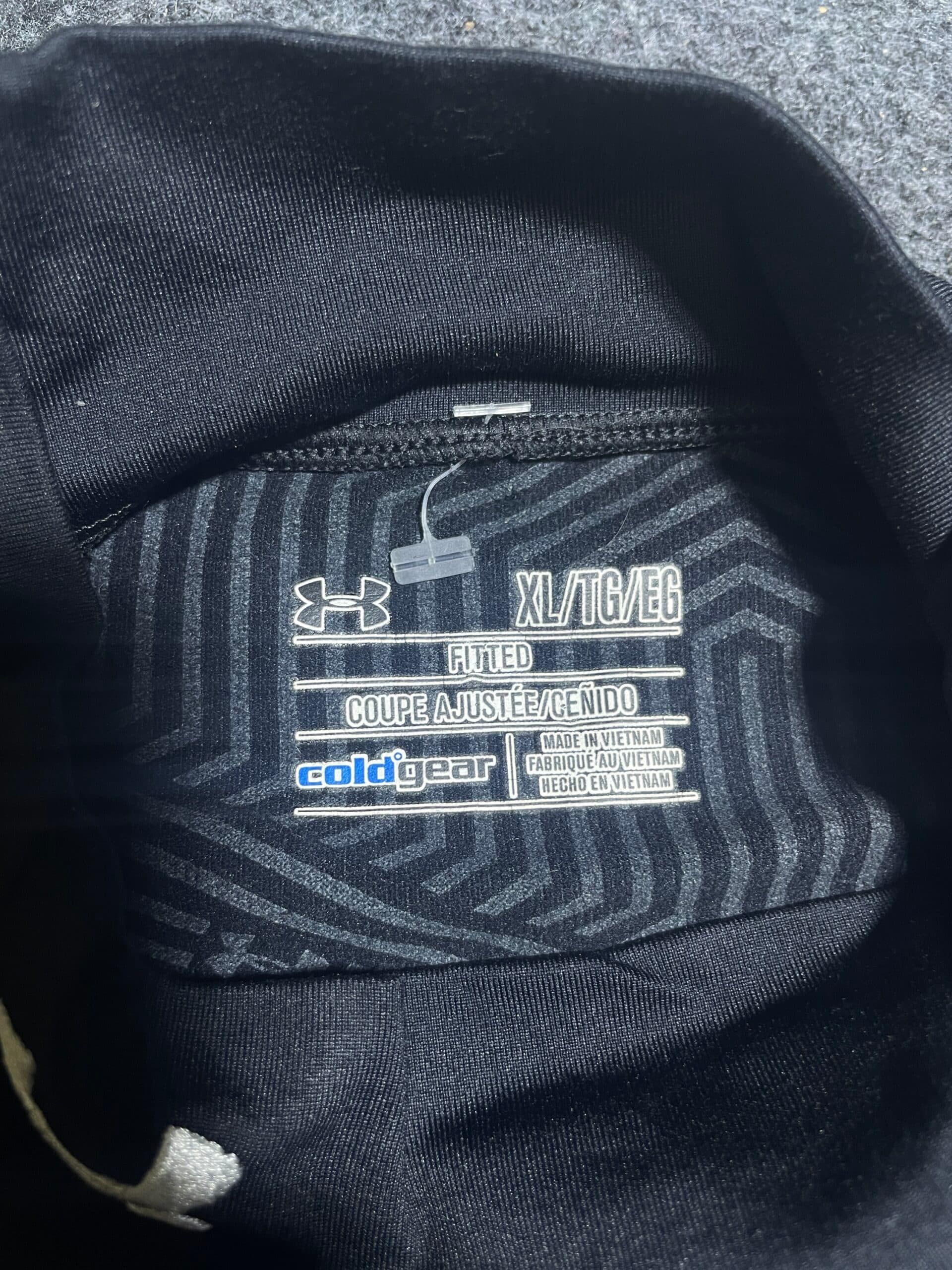 Under Armour ColdGear thrift compression wear India detail view