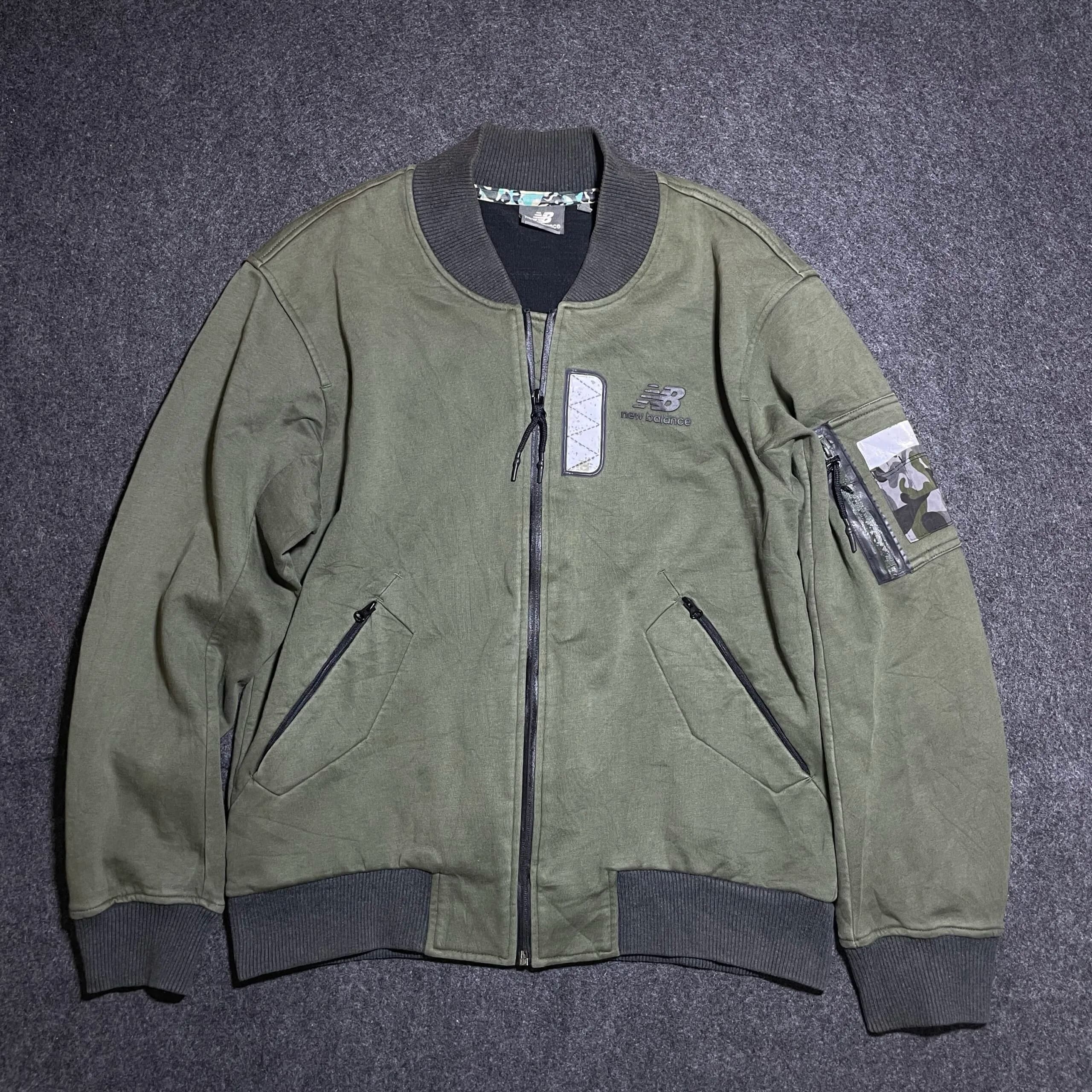 New Balance thrift bomber jacket India detail view