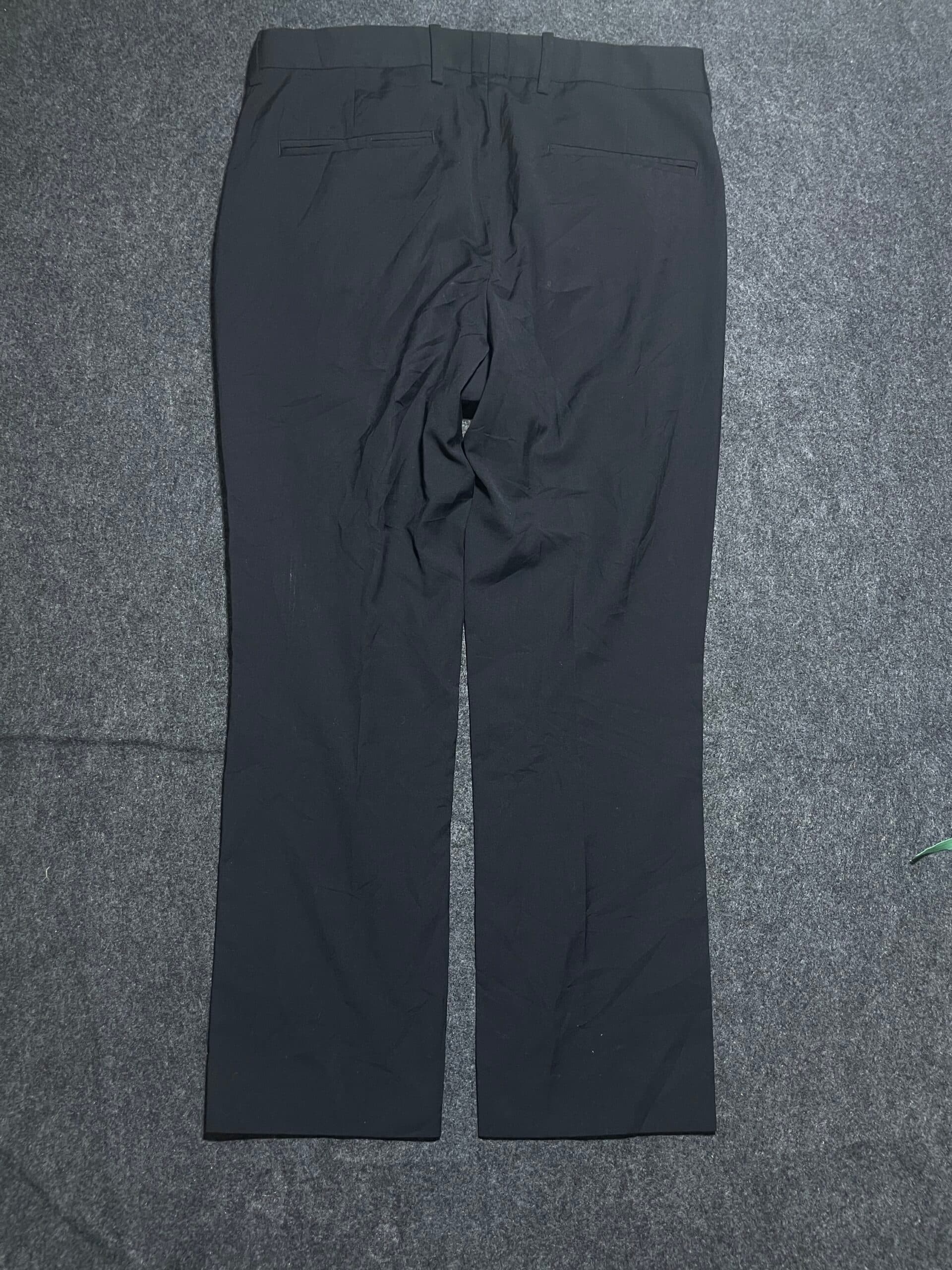 H&M Original Regular Fit Formal Pant Black M thrift clothing India detail view