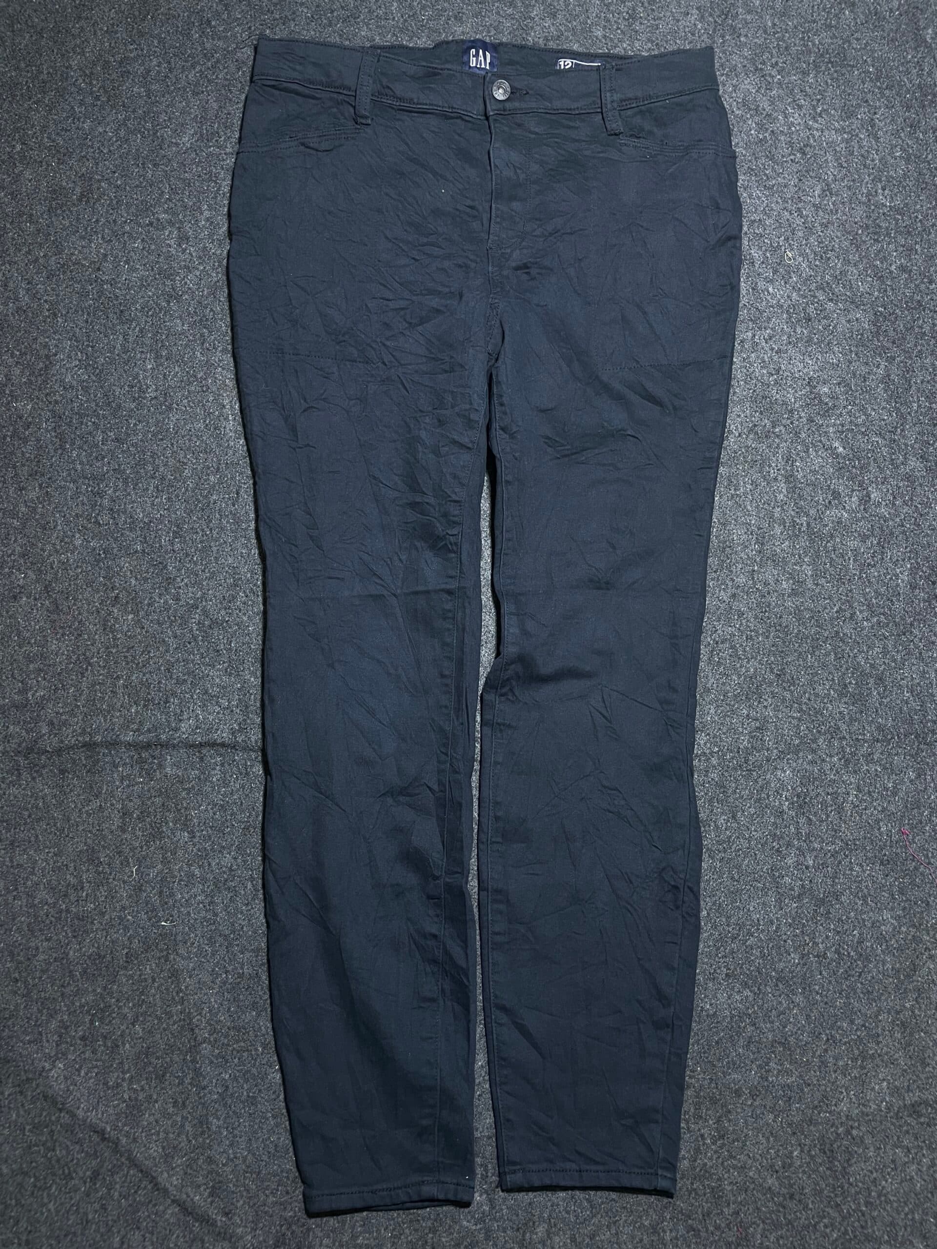 GAP thrift trousers India detail view
