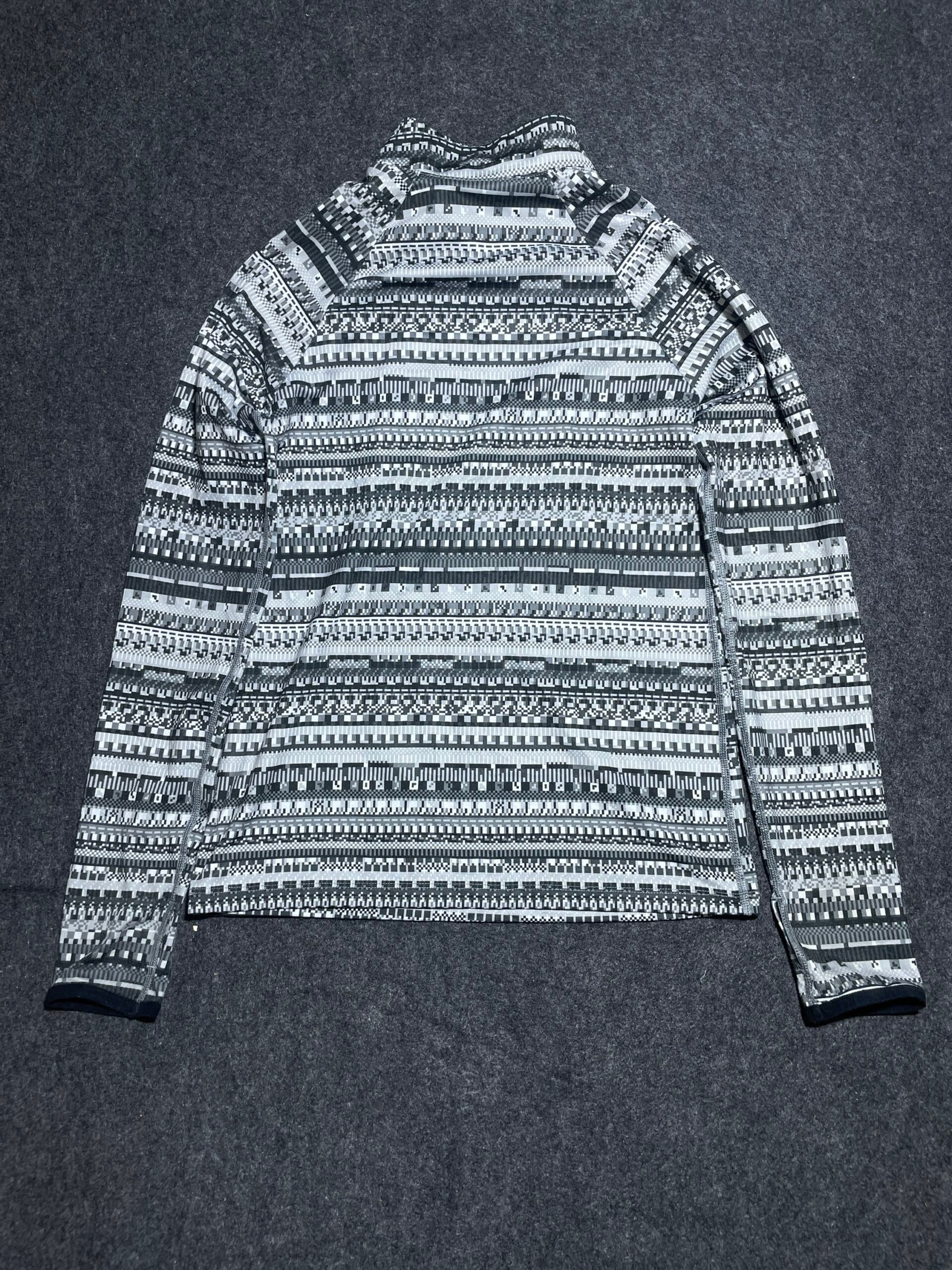Nike thrift t-shirt India detail view