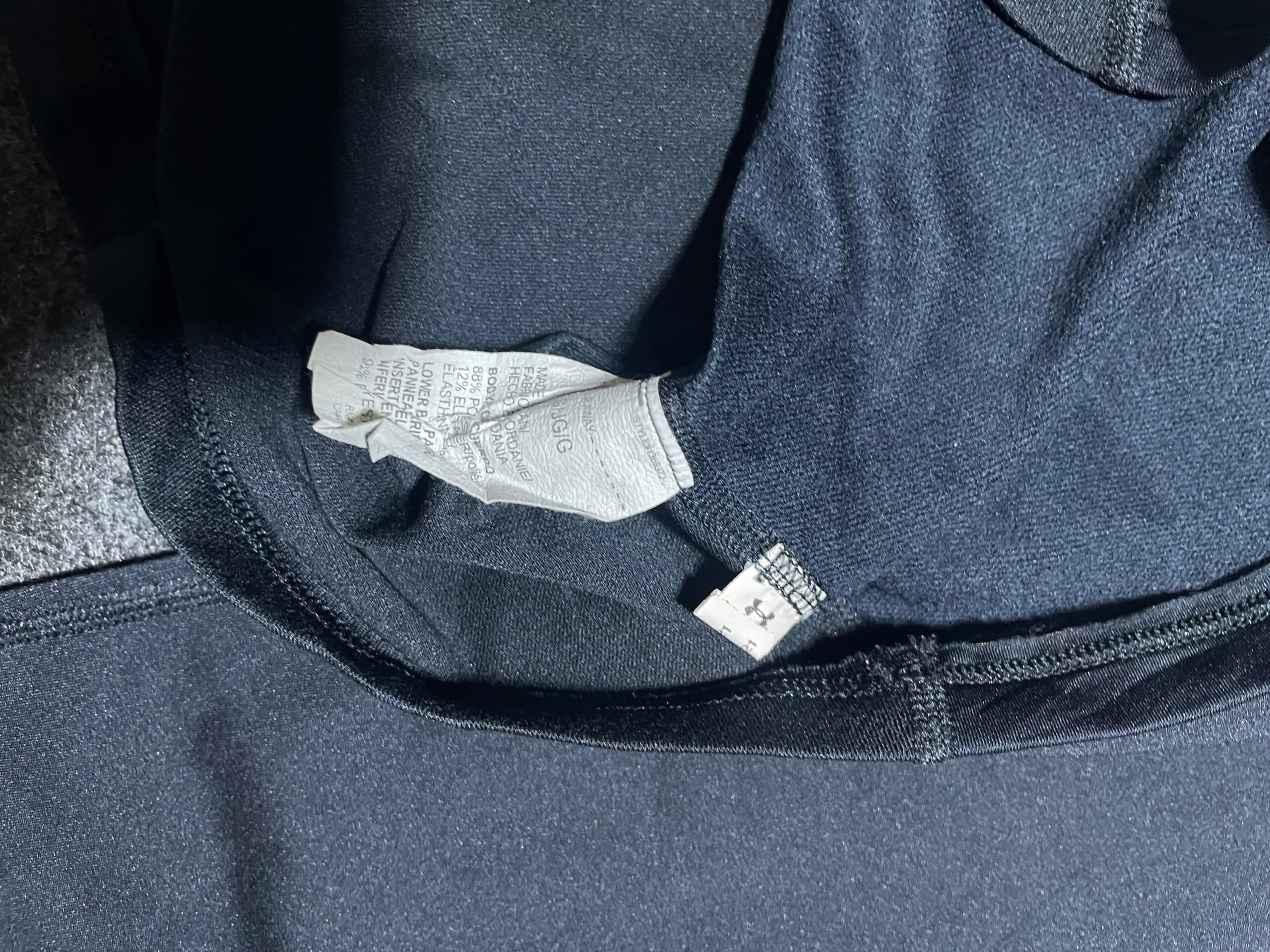 Under Armour ColdGear thrift t-shirt India close-up