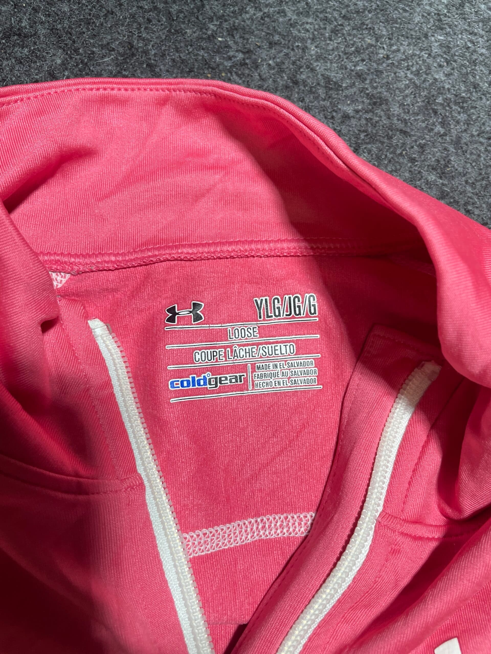 Under Armour ColdGear thrift t-shirt India detail view
