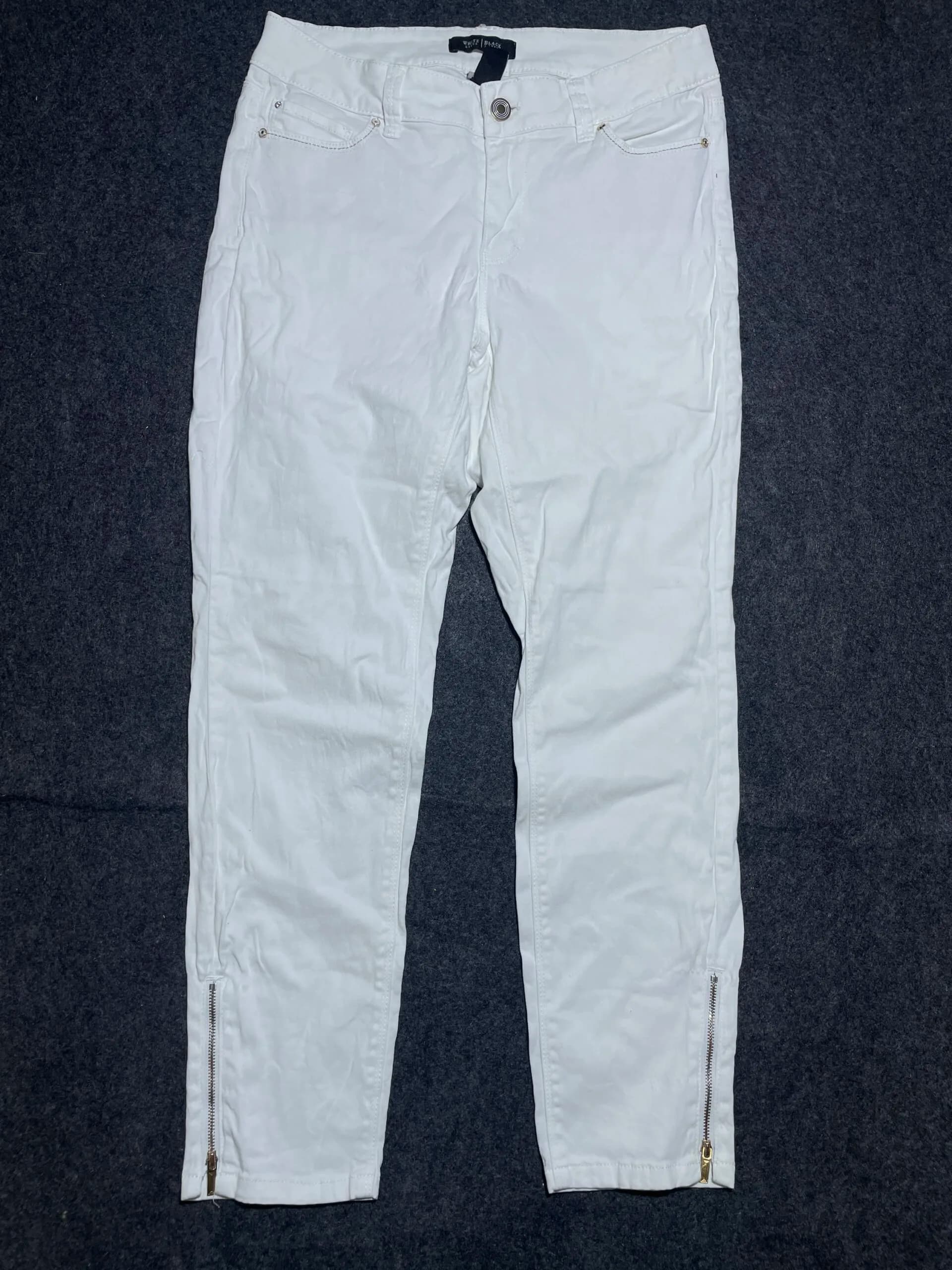 Branded thrift chinos India