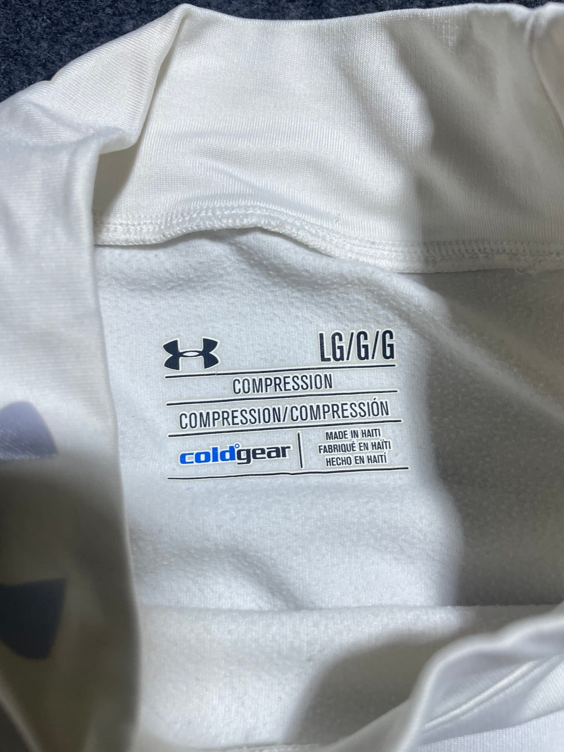 Under Armour ColdGear thrift compression wear India close-up