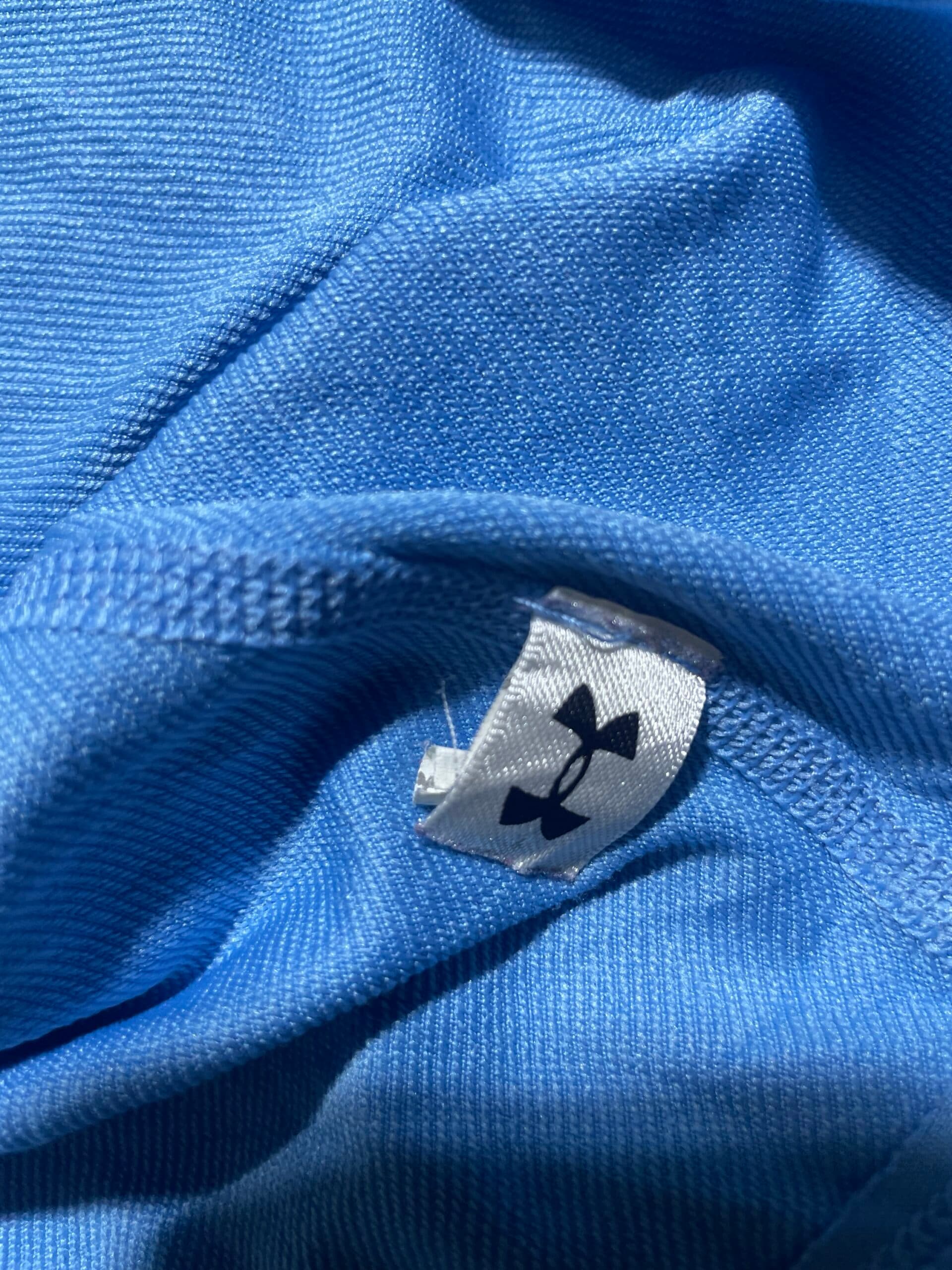 Under Armour ColdGear thrift t-shirt India close-up