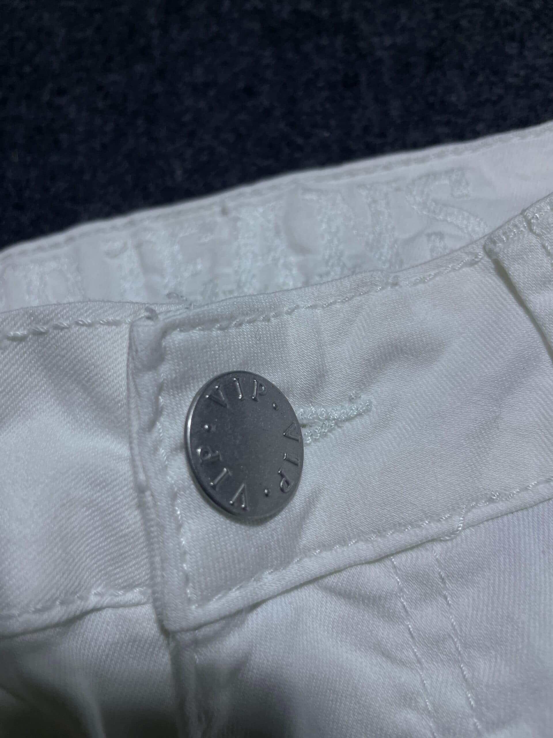 Branded thrift chinos India detail view