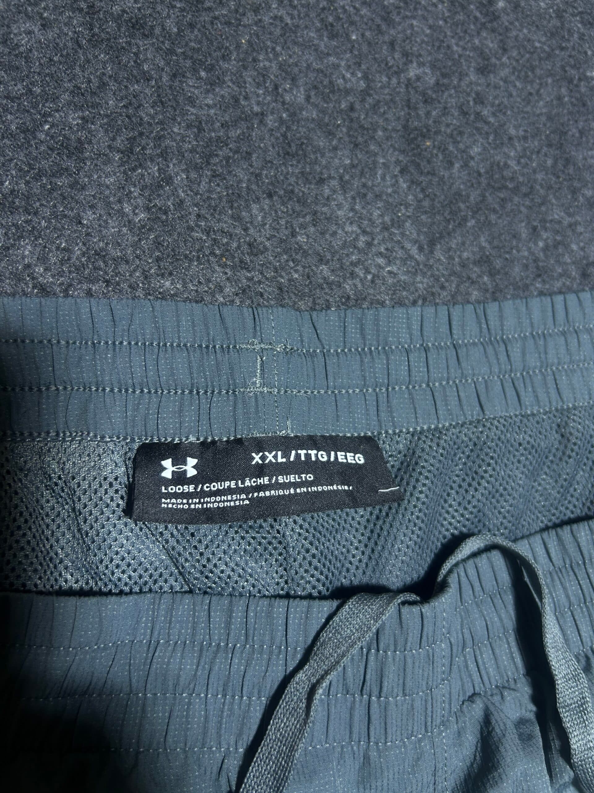 Under Armour thrift track pants India detail view