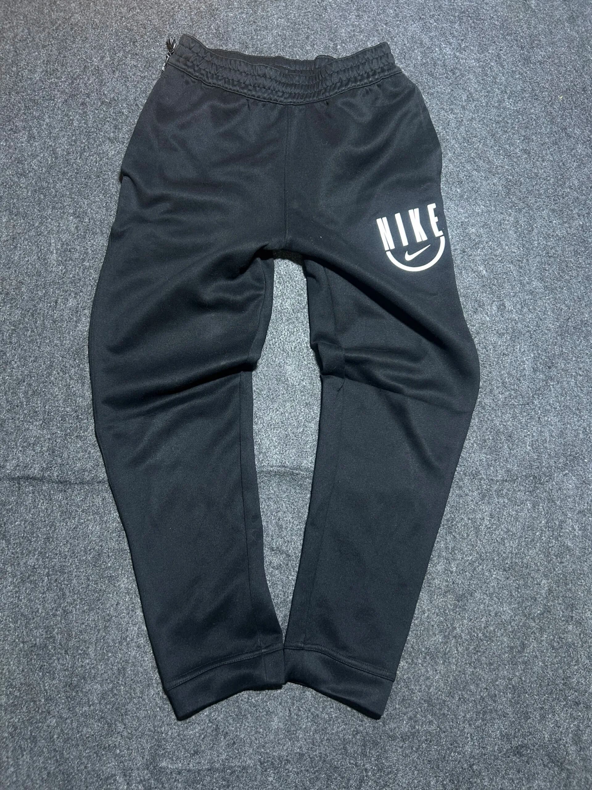 Nike Dri-FIT thrift track pants India
