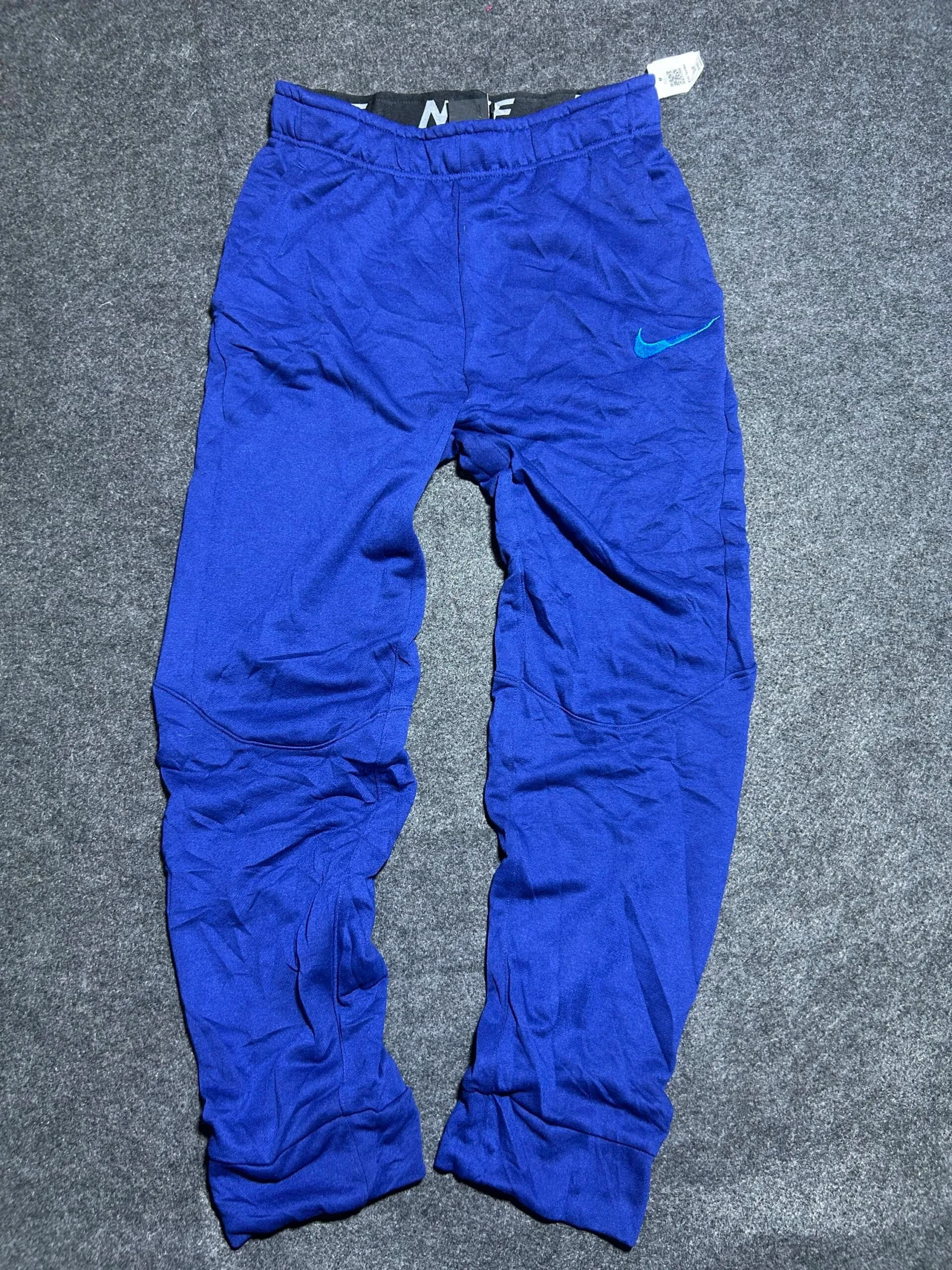 Nike Dri-FIT thrift track pants India