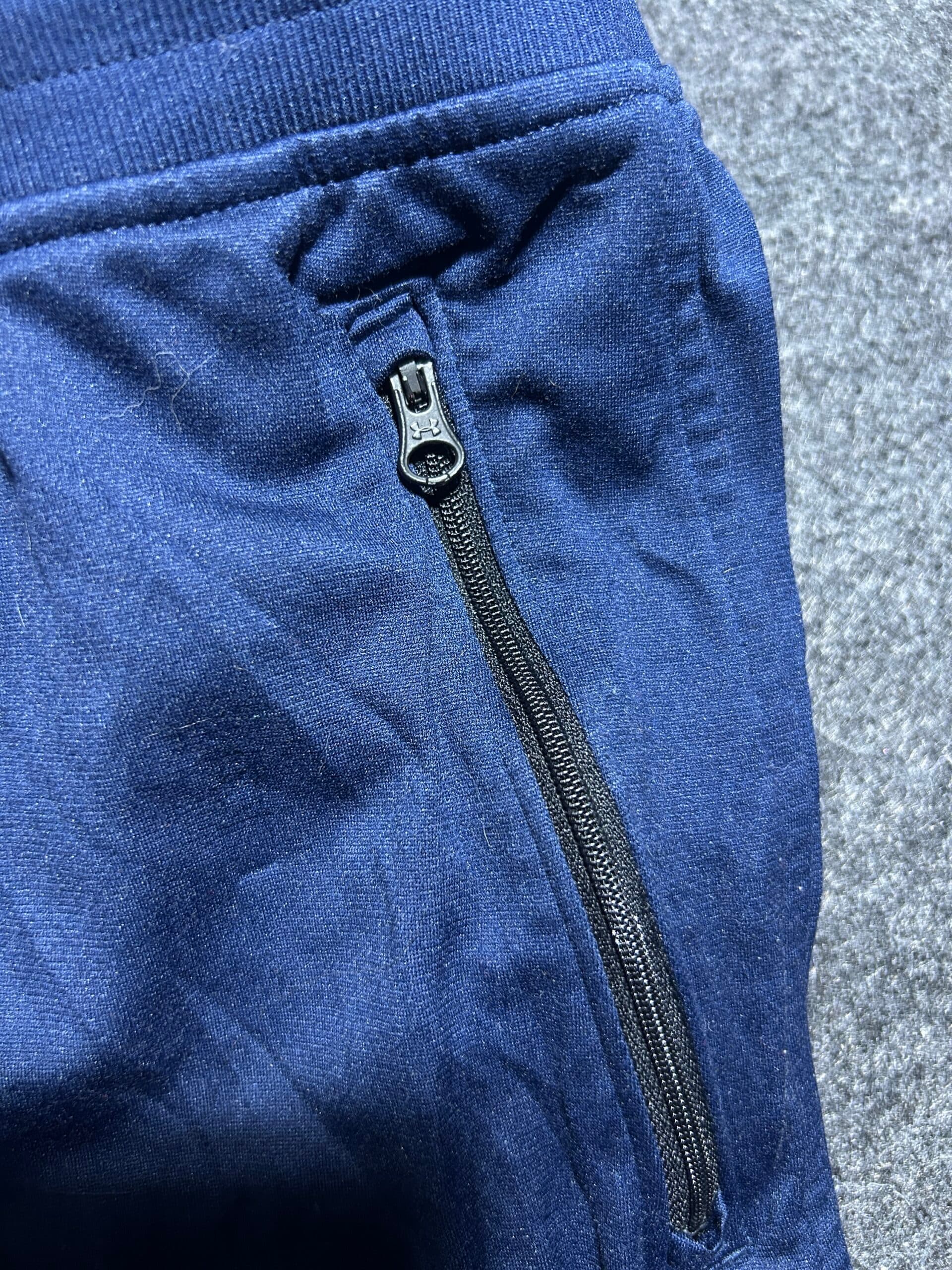Under Armour ColdGear thrift track pants India detail view