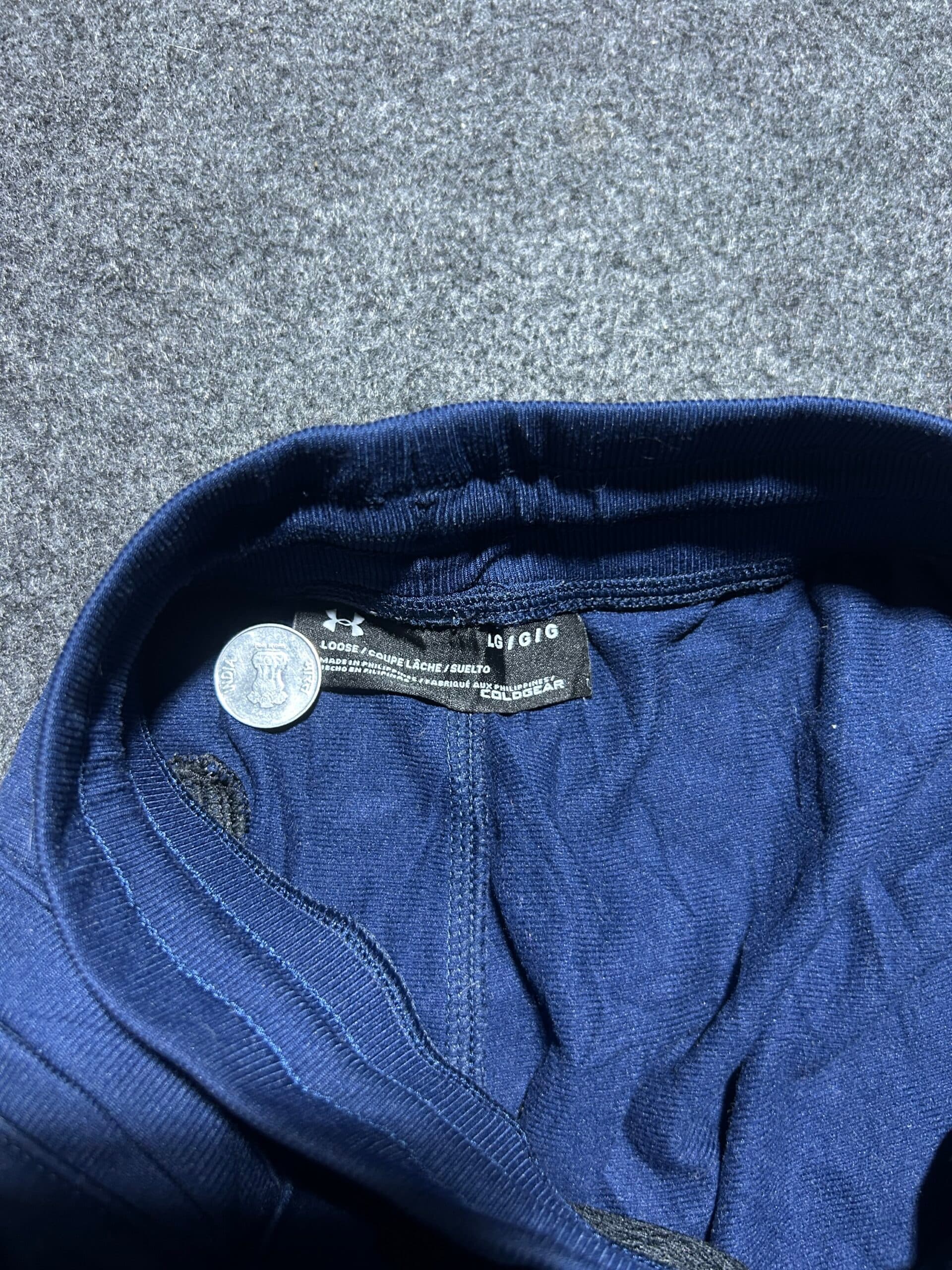 Under Armour ColdGear thrift track pants India close-up