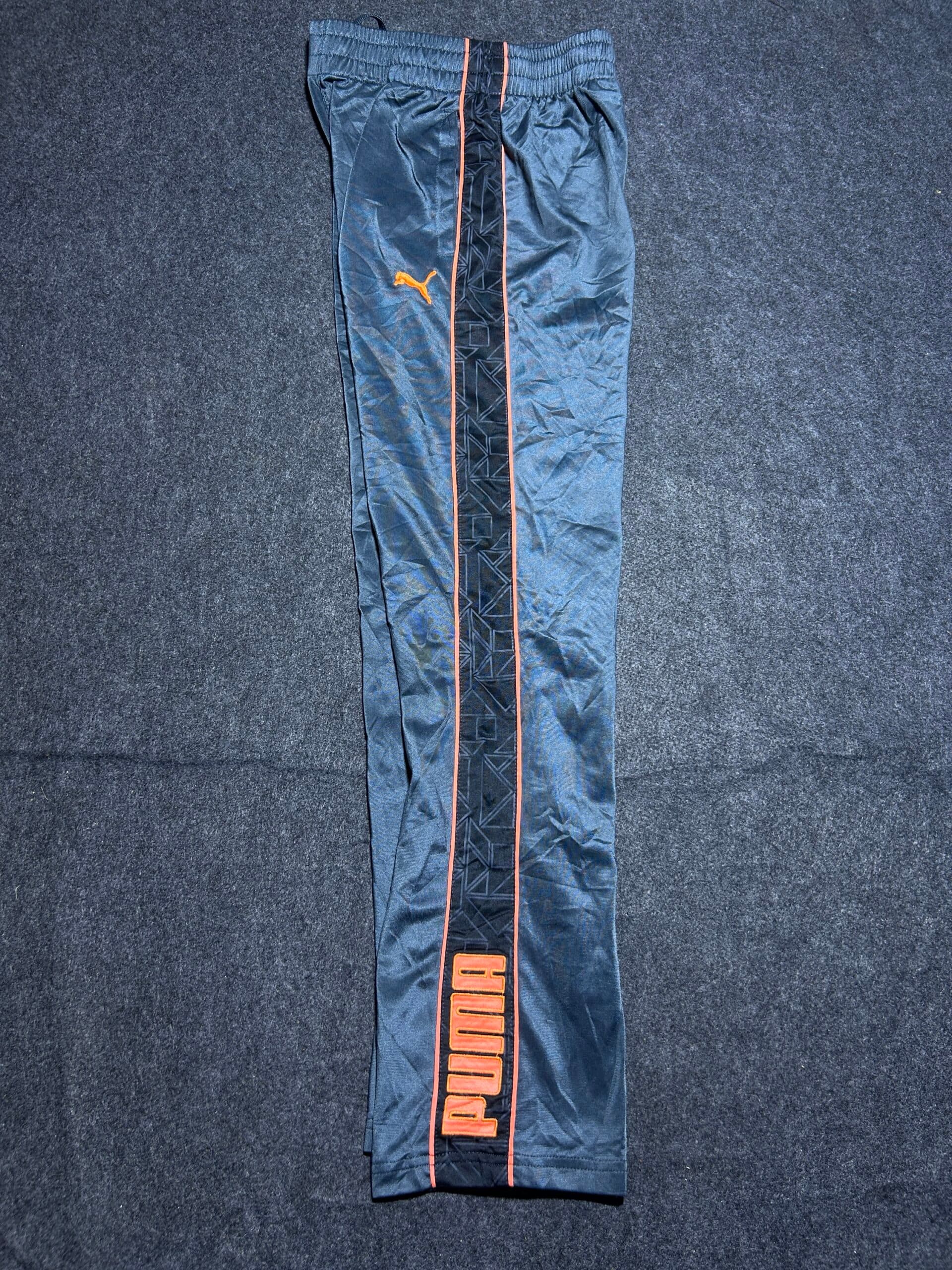 Puma thrift track pants India detail view