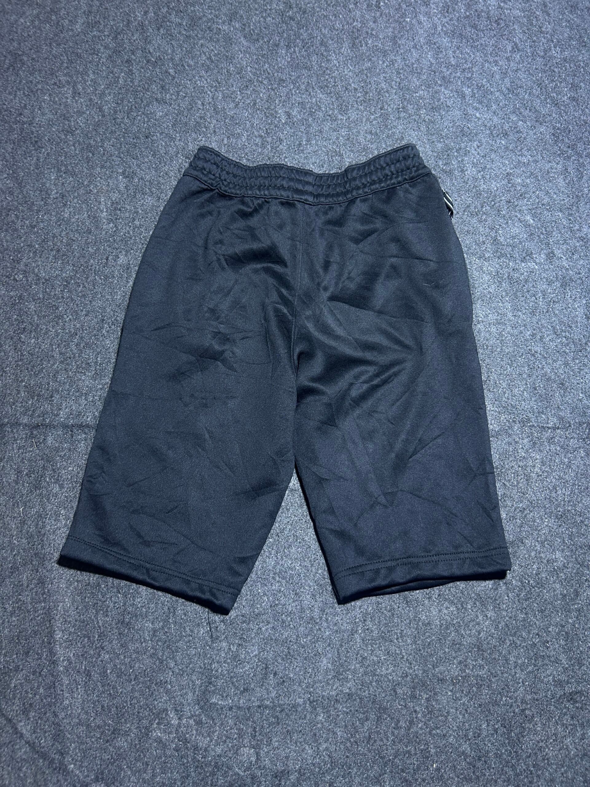Nike Dri-FIT thrift shorts India detail view