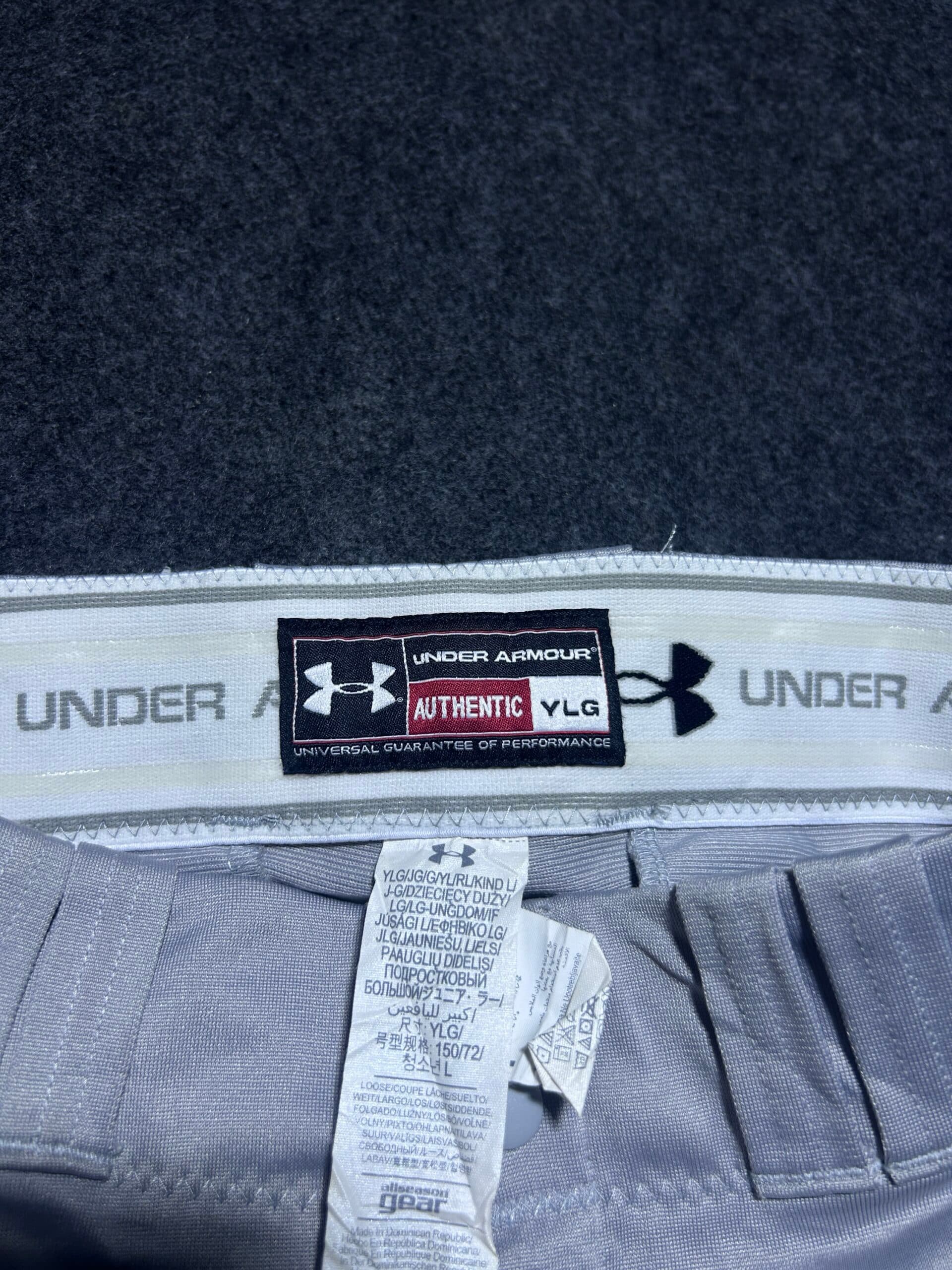 Under Armour thrift shorts India detail view