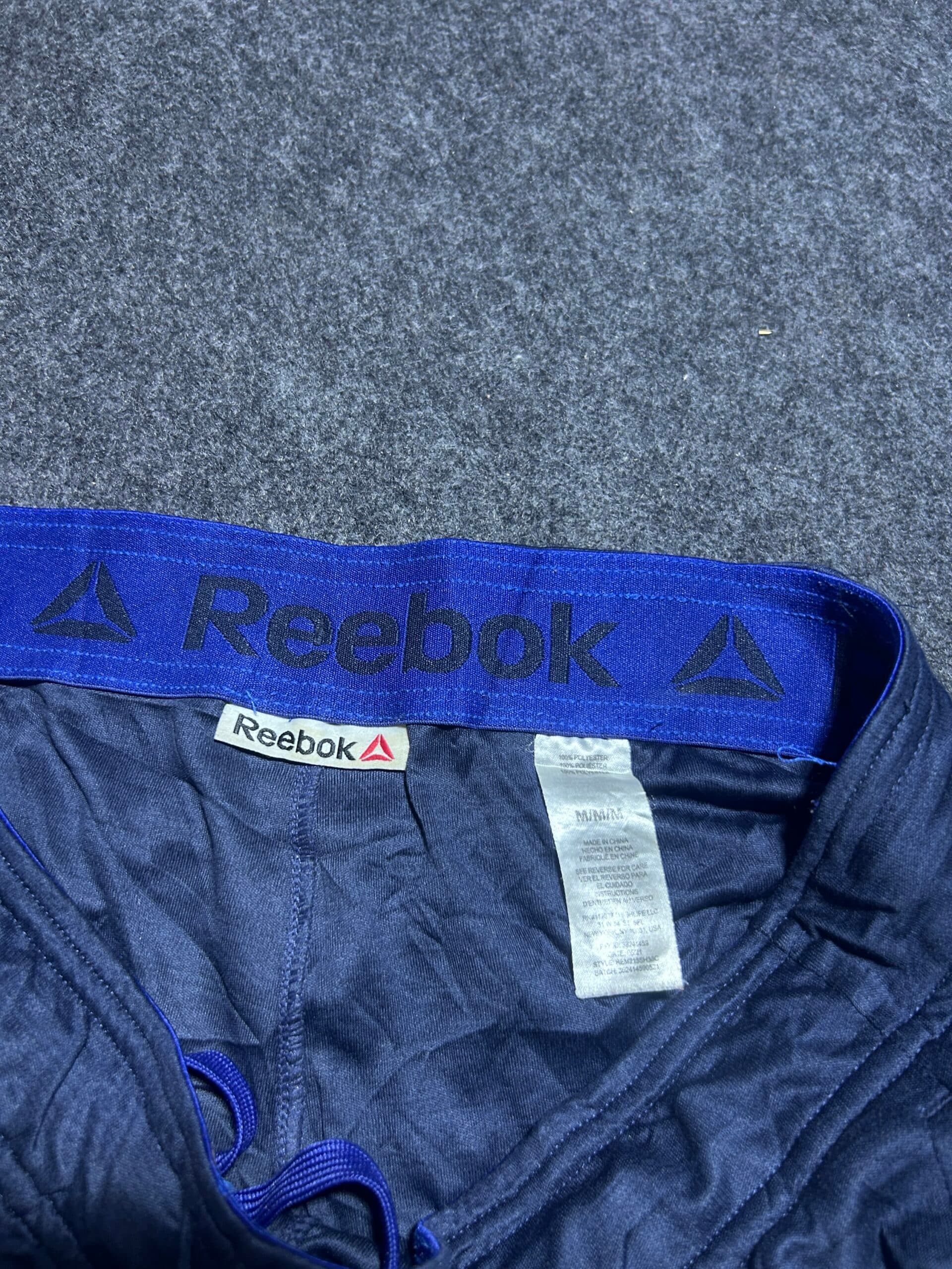 Reebok thrift shorts India detail view