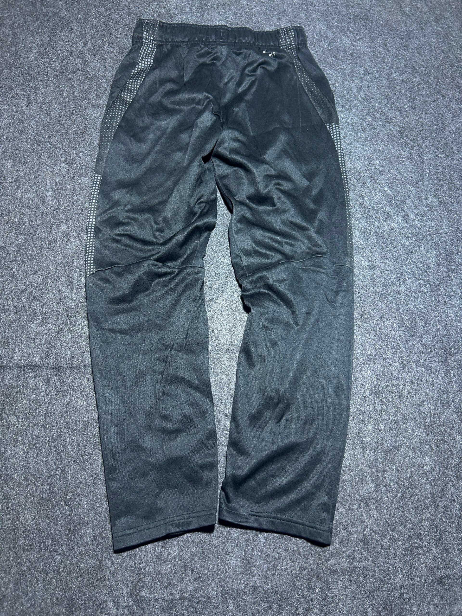 Nike Dri-FIT thrift track pants India detail view