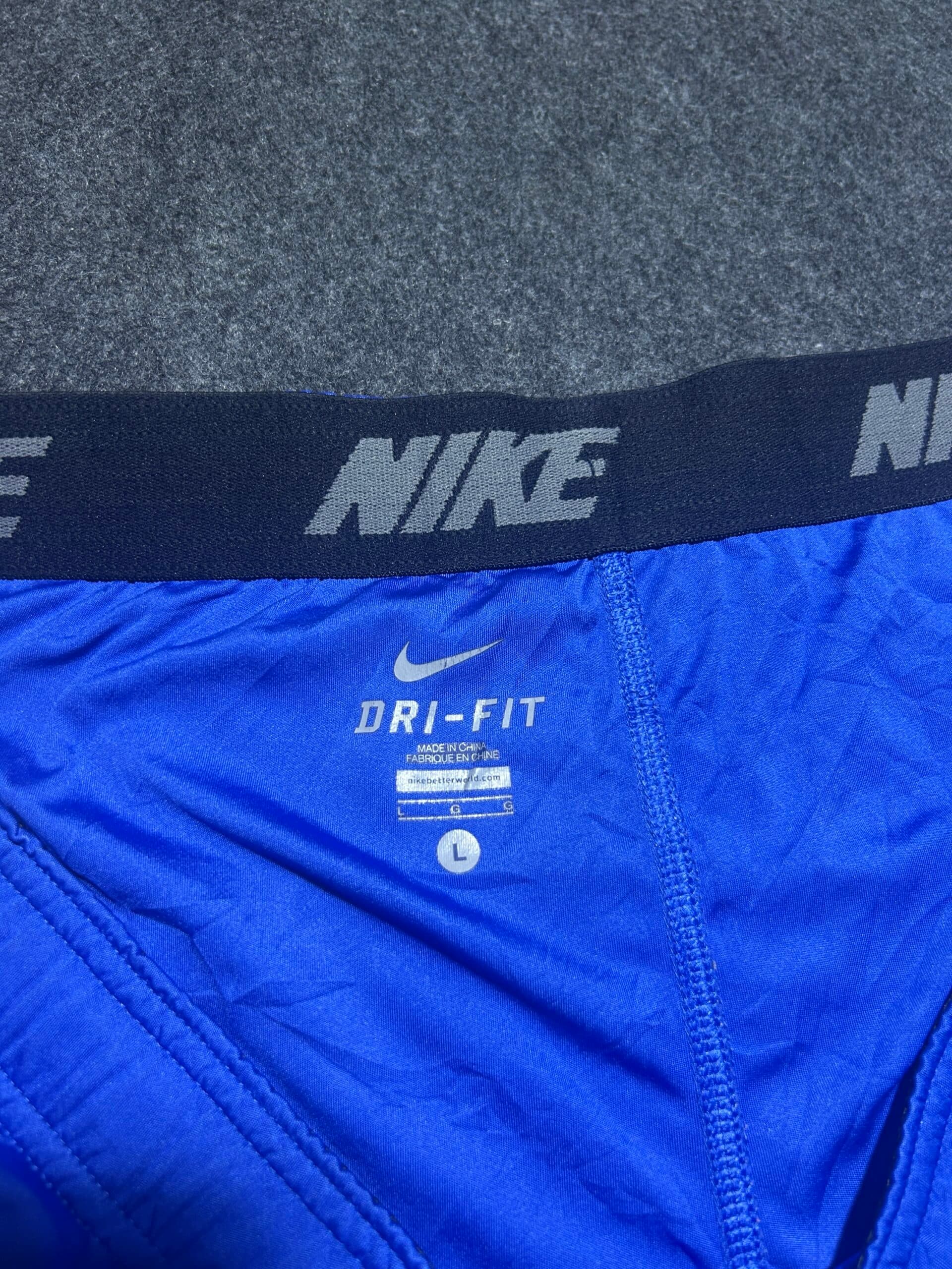 Nike Dri-FIT thrift shorts India detail view