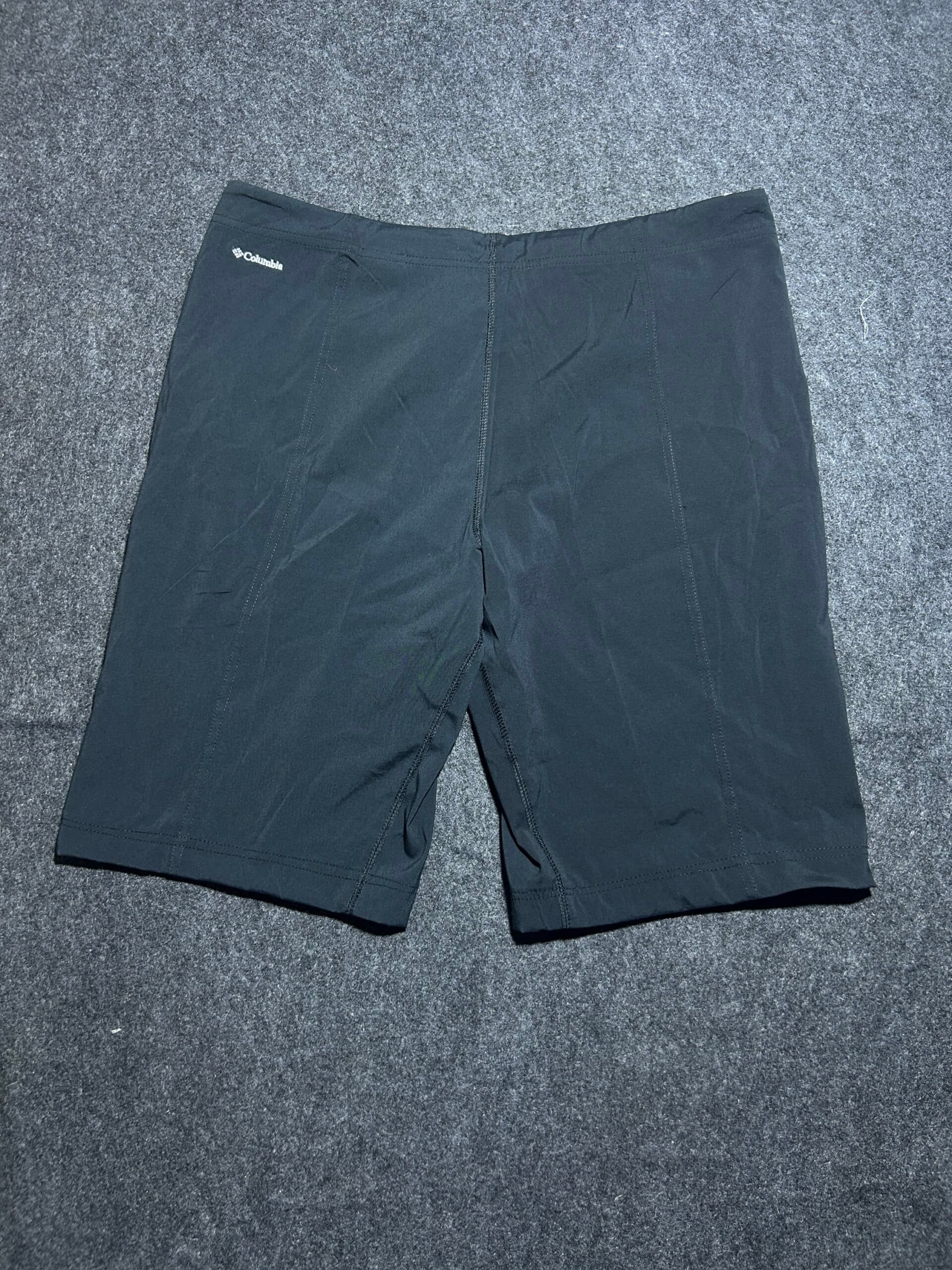 Columbia thrift shorts India back view