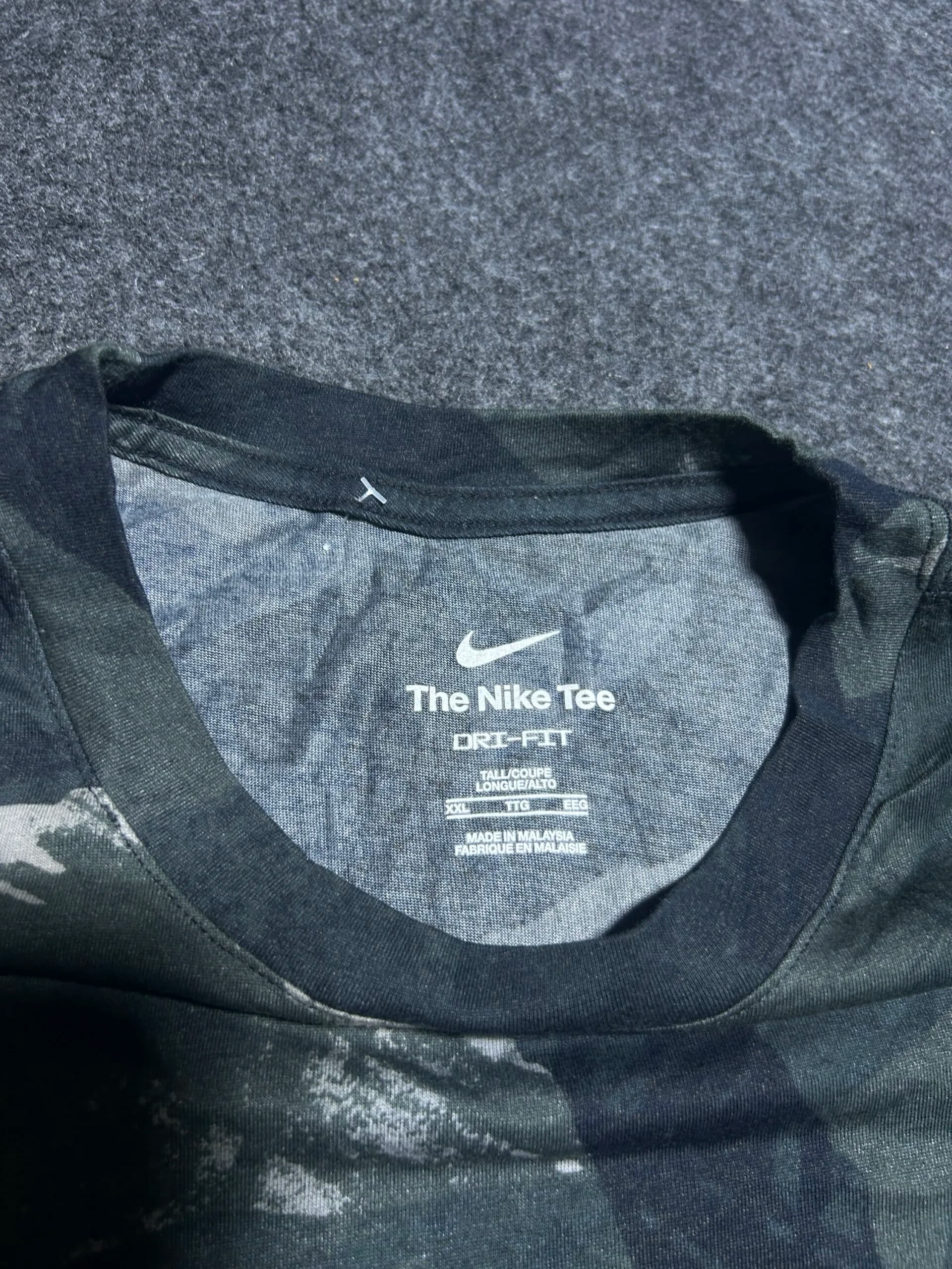 Nike Dri-FIT thrift t-shirt India close-up