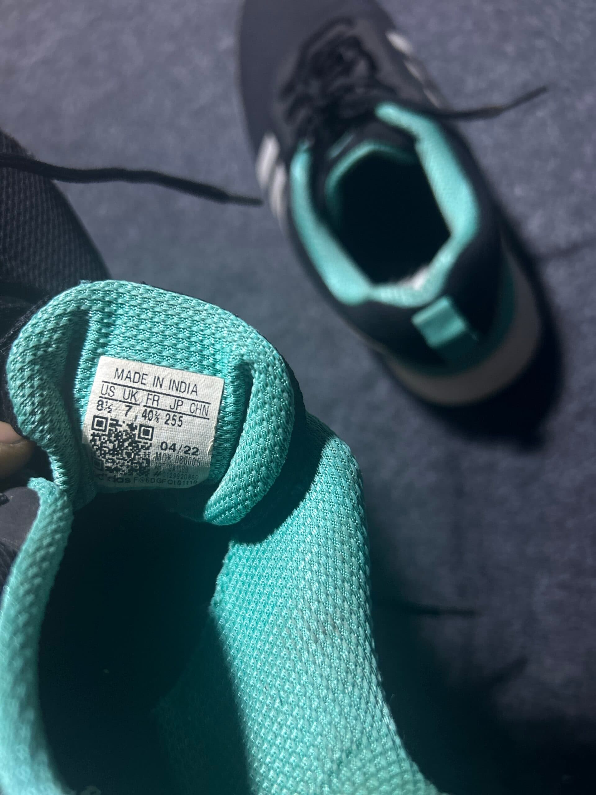 Adidas thrift running shoes India close-up