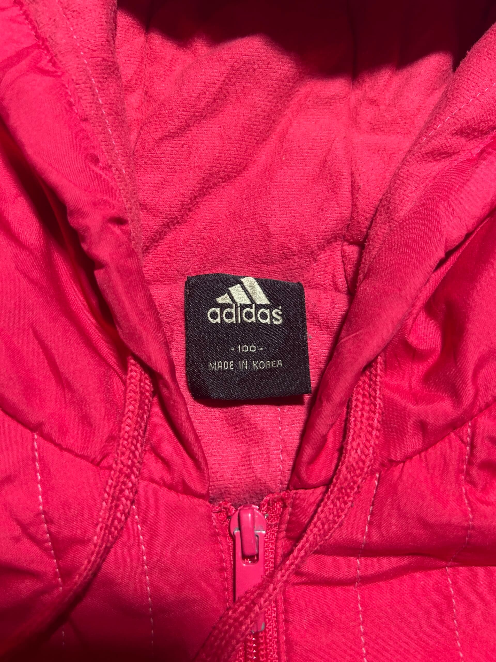 Adidas thrift jacket India detail view