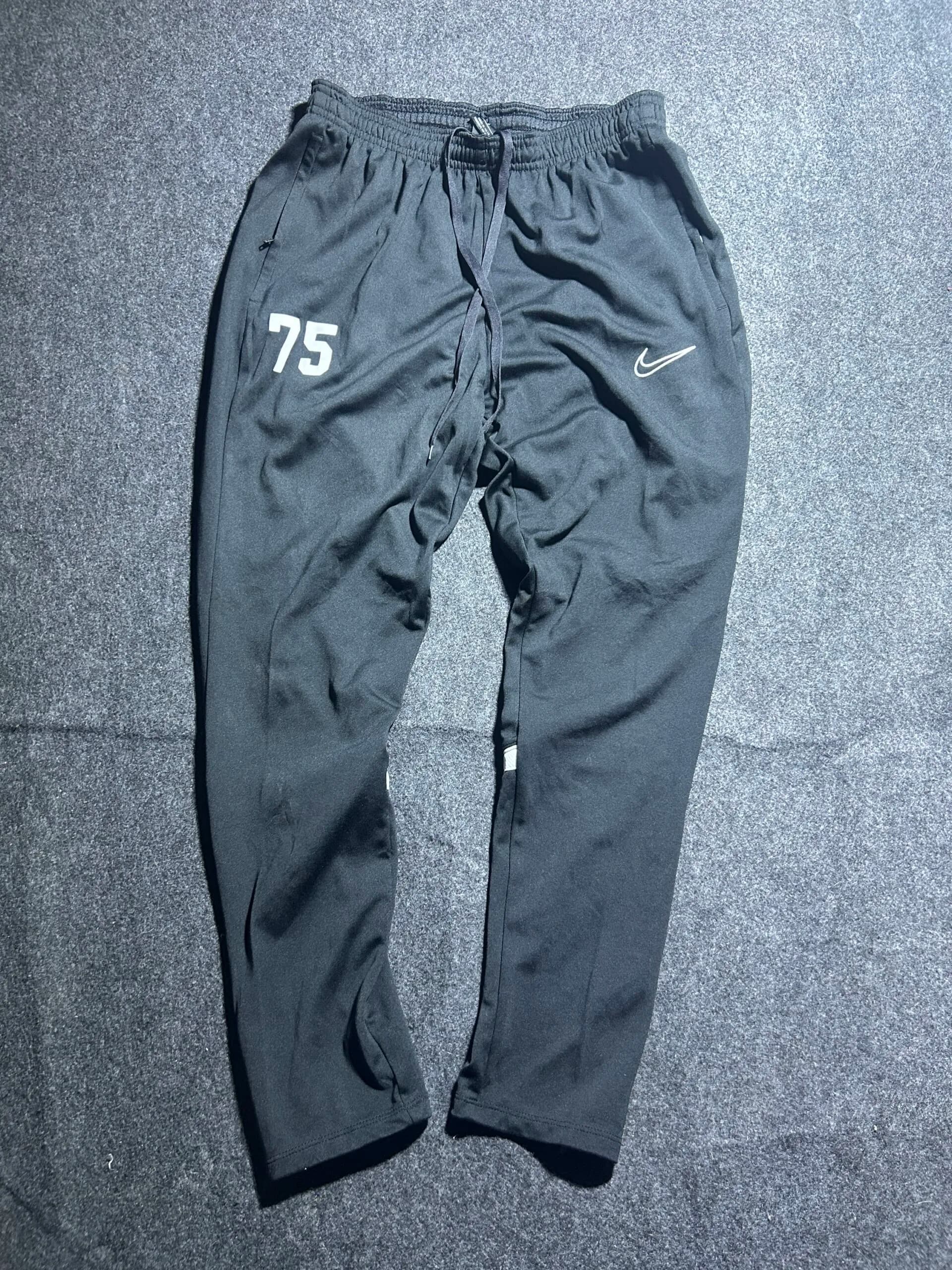 Nike Dri-FIT thrift track pants India